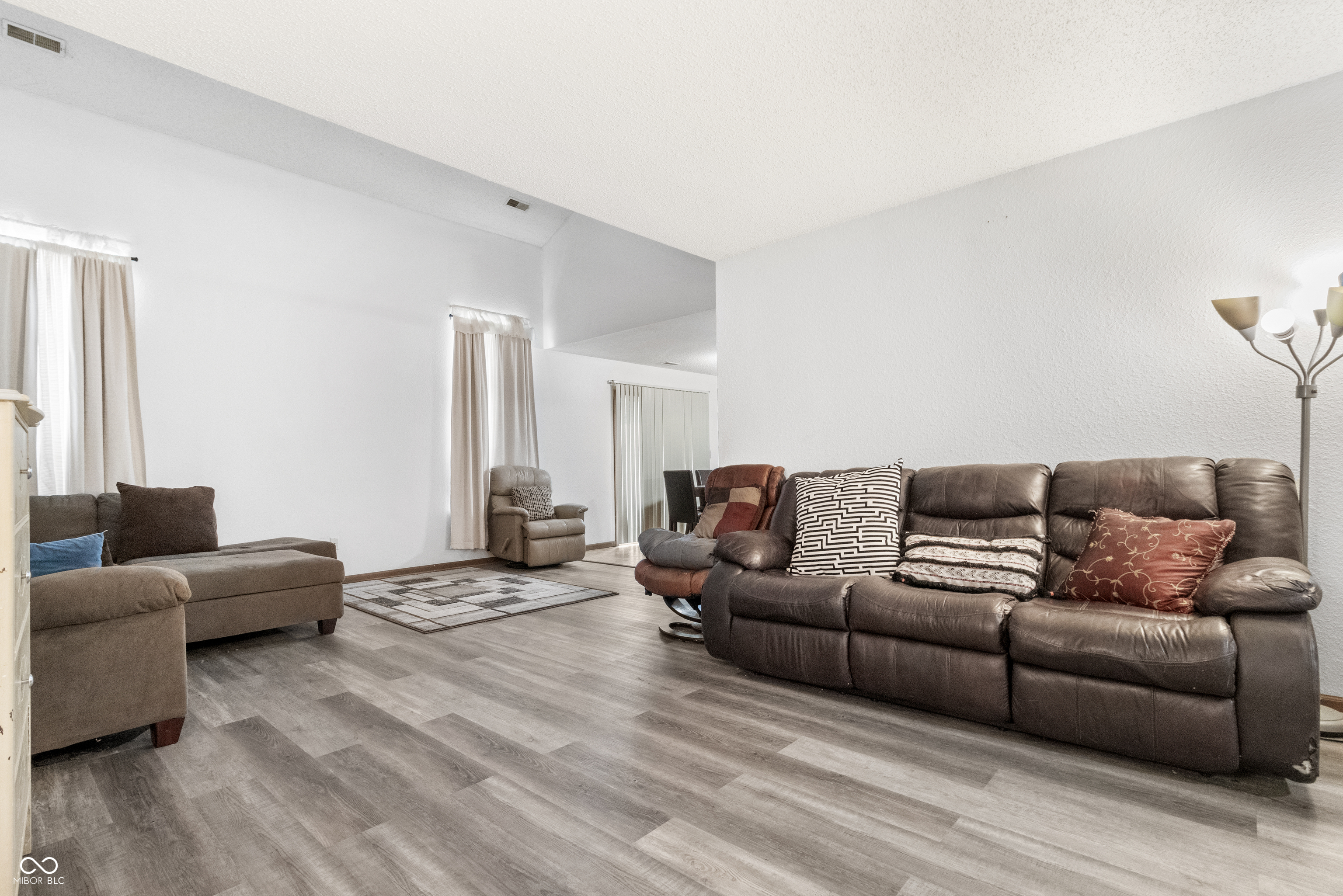 1216 Country Creek Circle