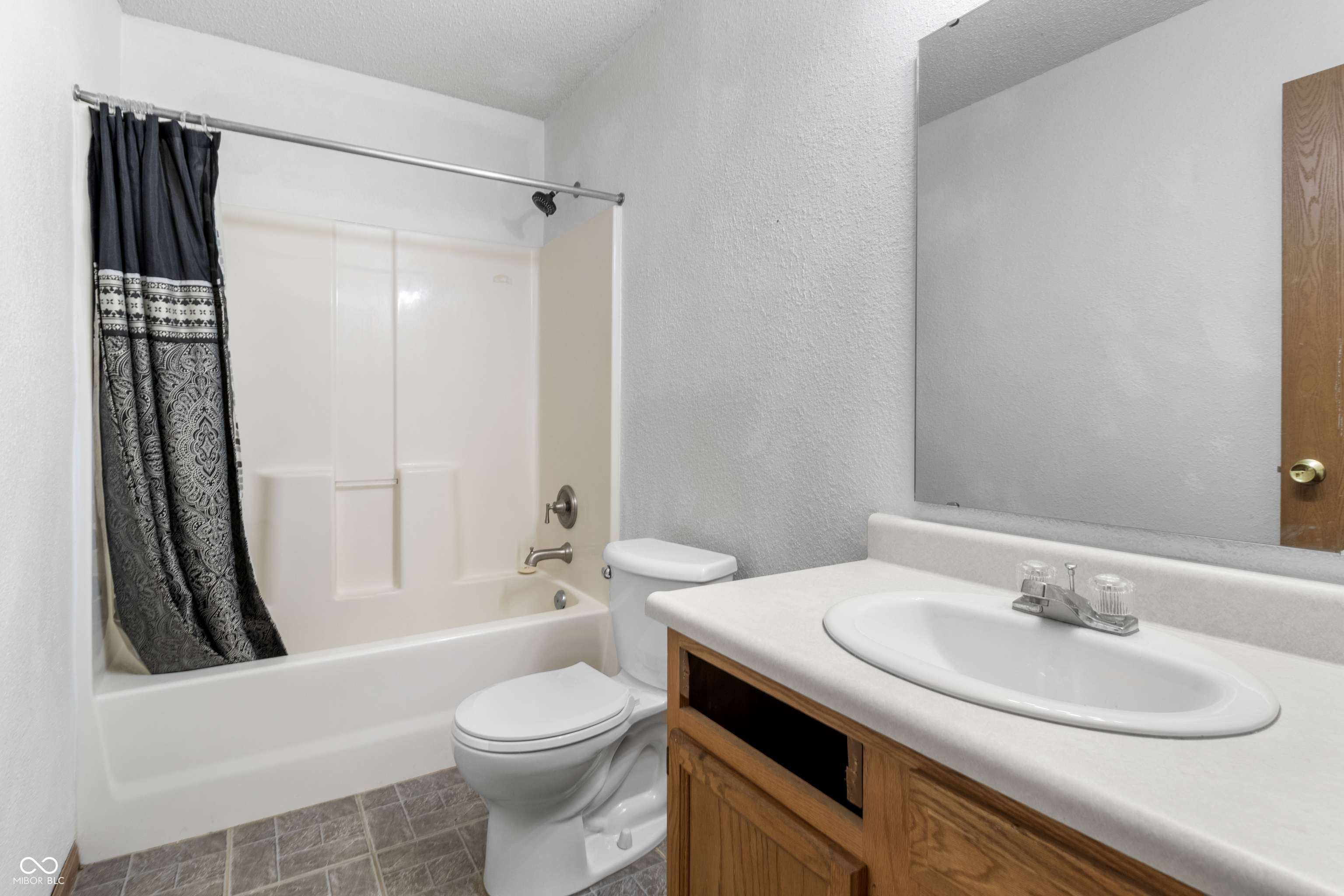 1216 Country Creek Circle