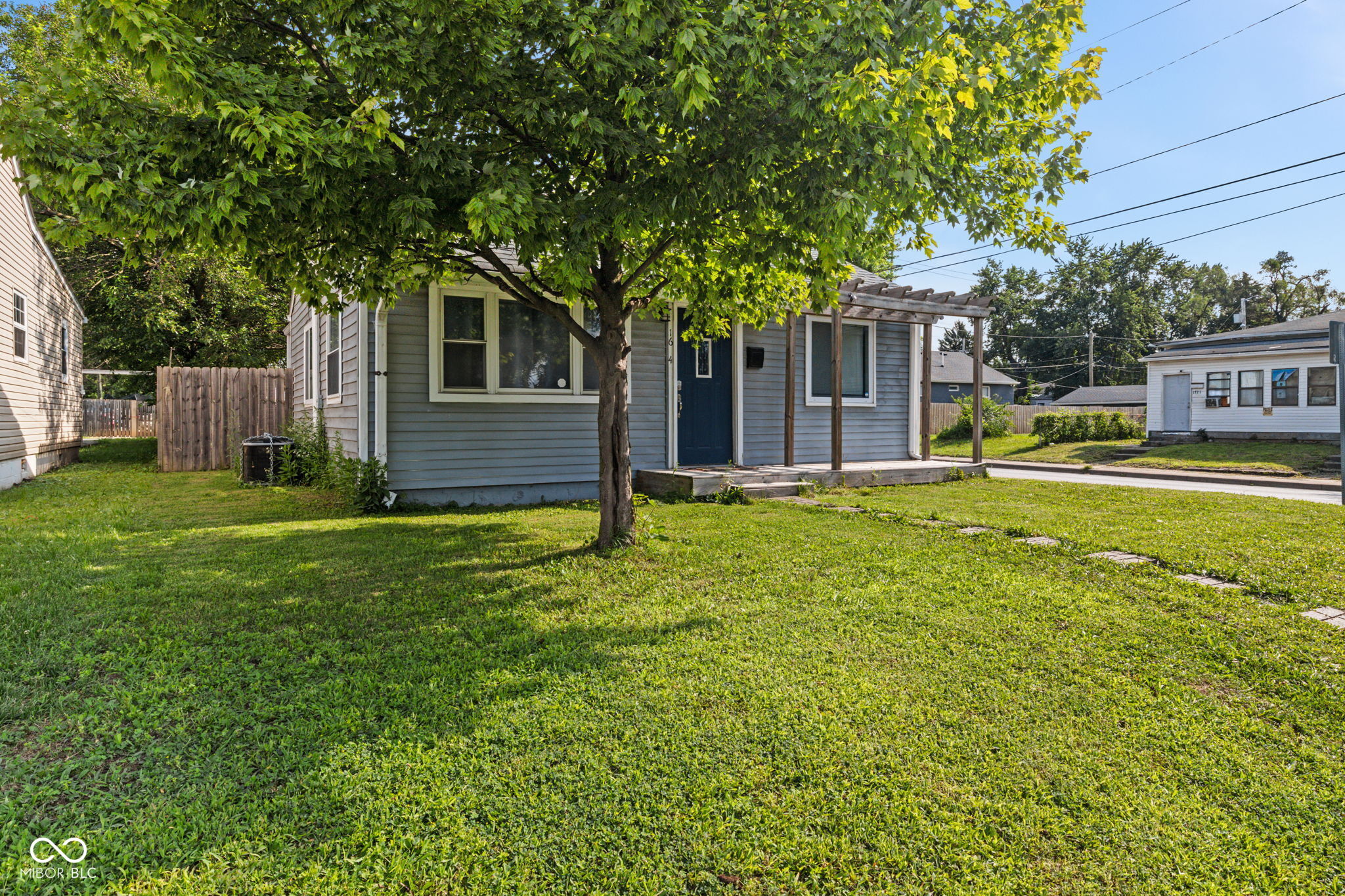 1654 Iowa Street