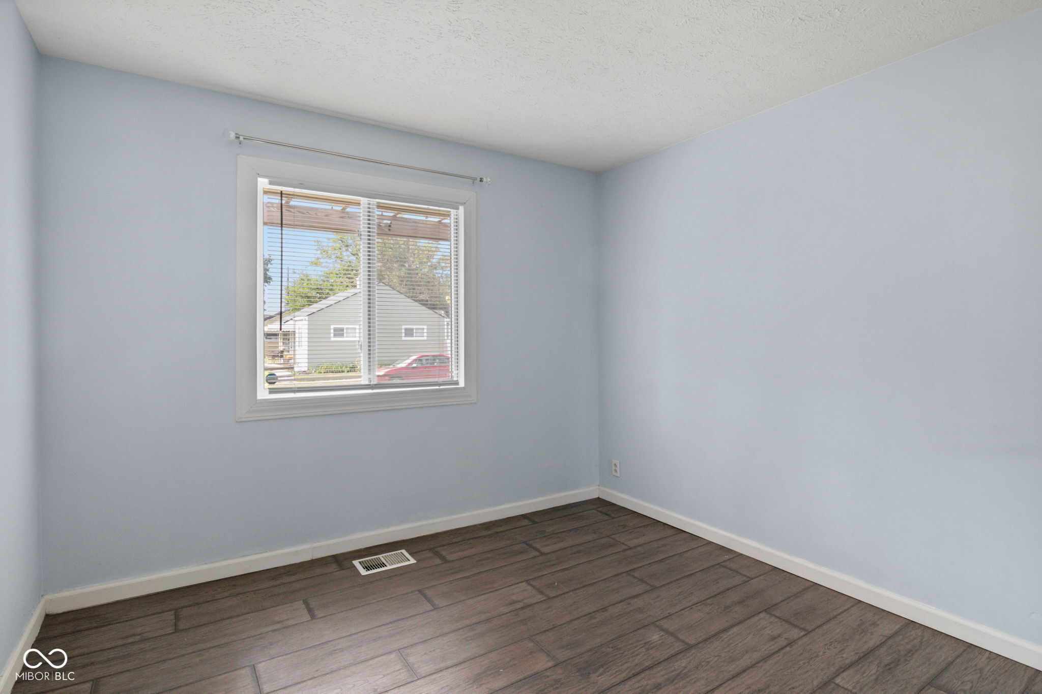 1654 Iowa Street