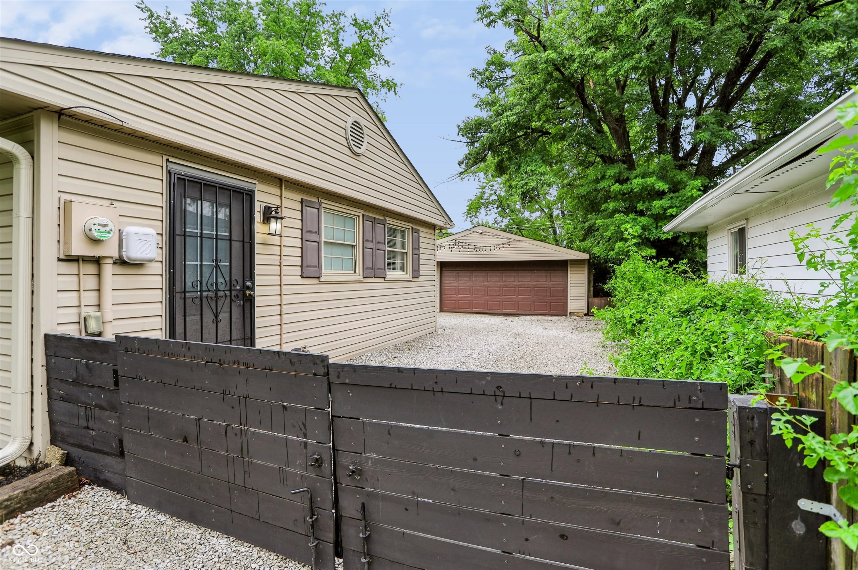 7332 Twin Beech Drive