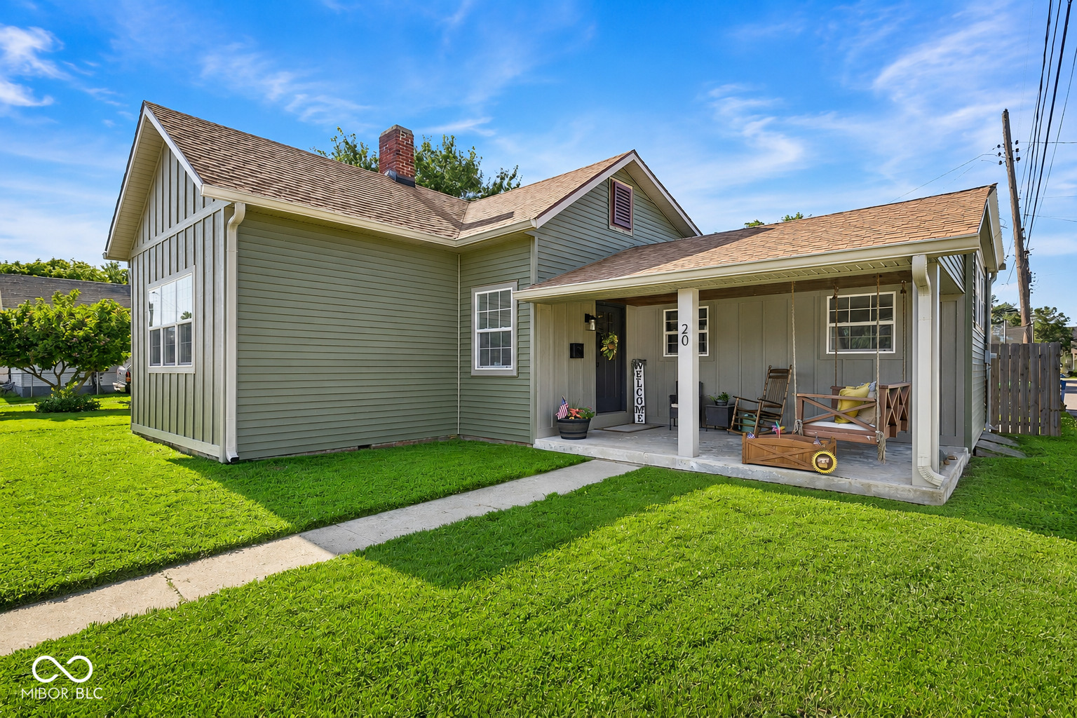 20 W Locust Street