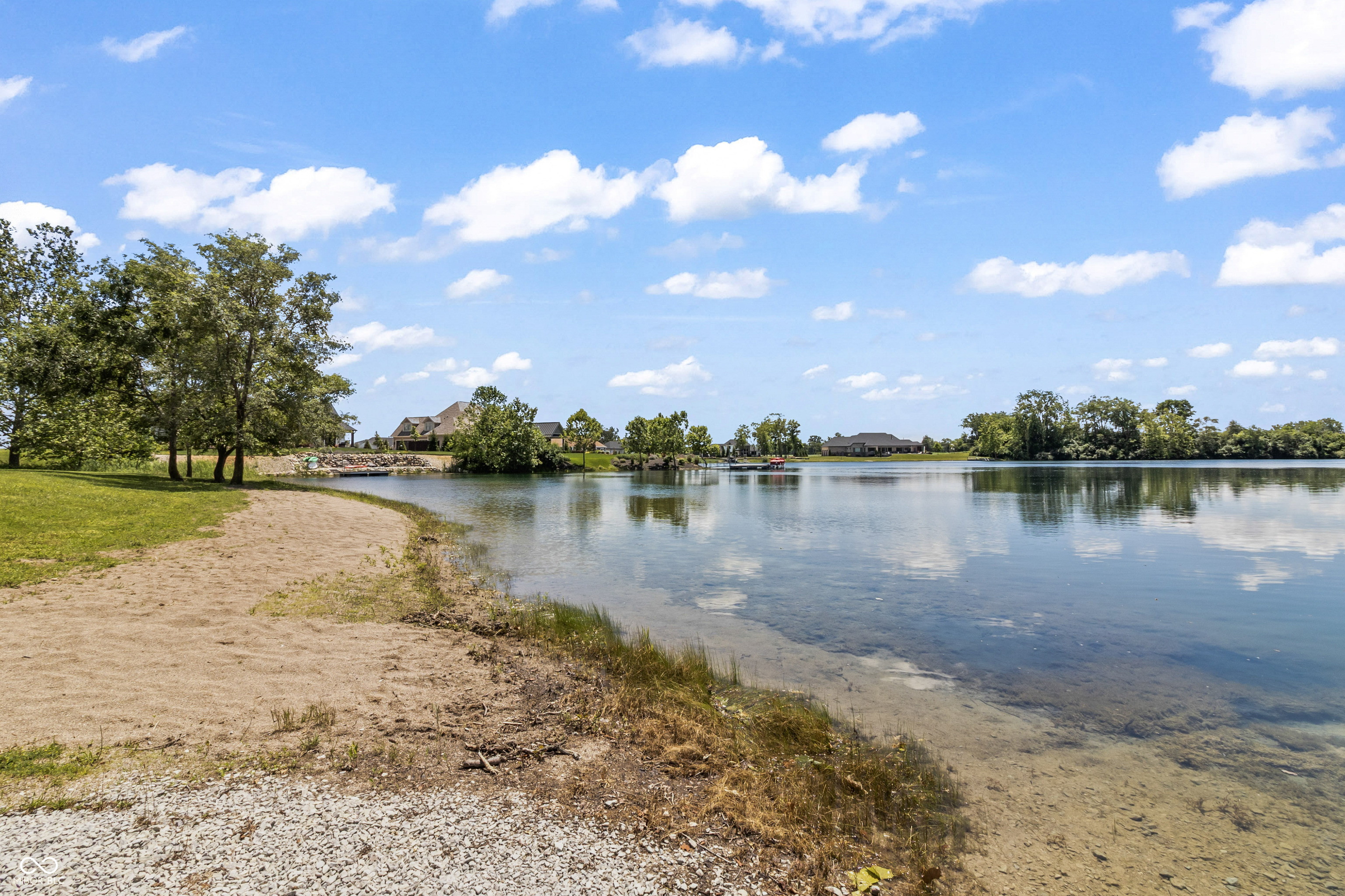 7179 N Lakeshore Drive