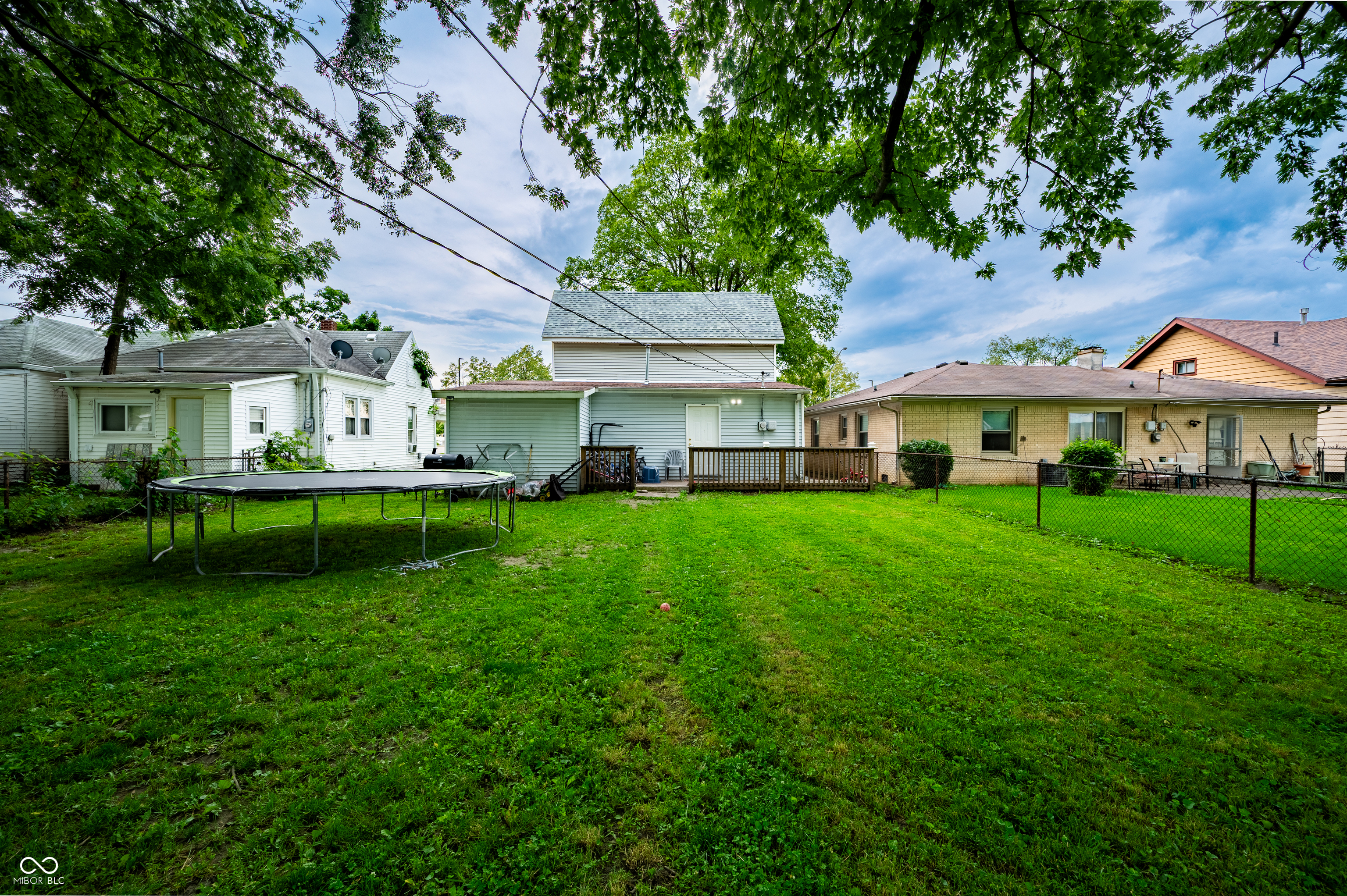 1916 Main Street
