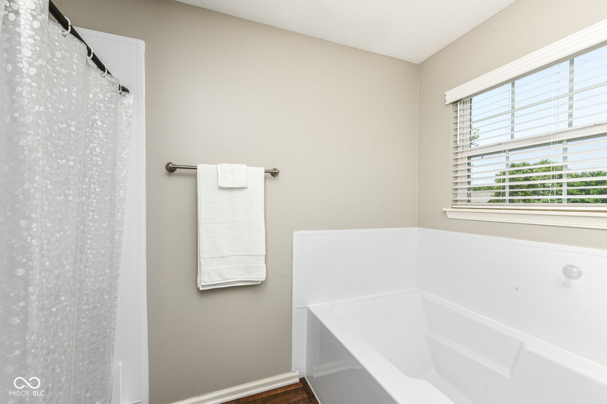 5959 Bladen Drive