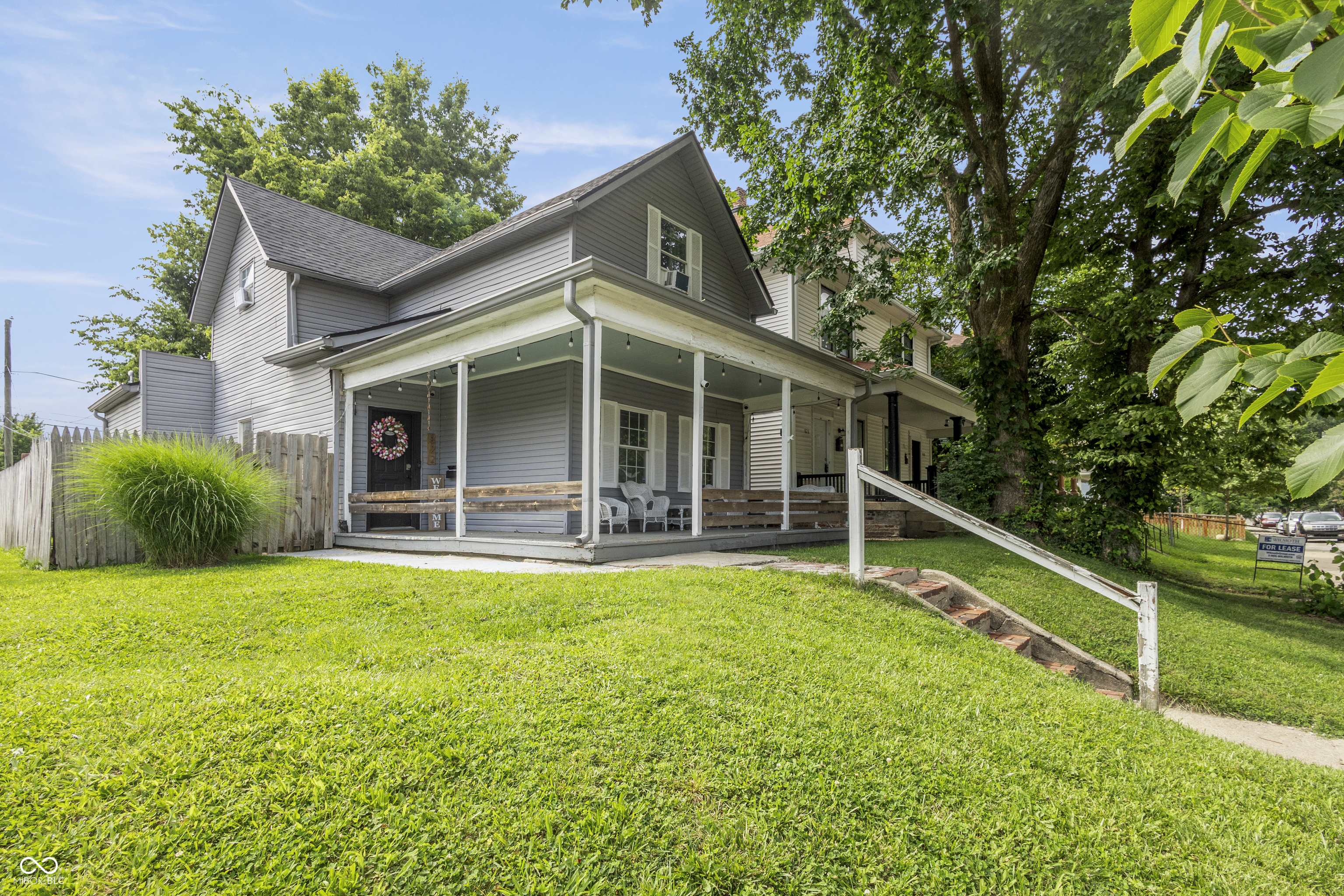 822 N Beville Avenue