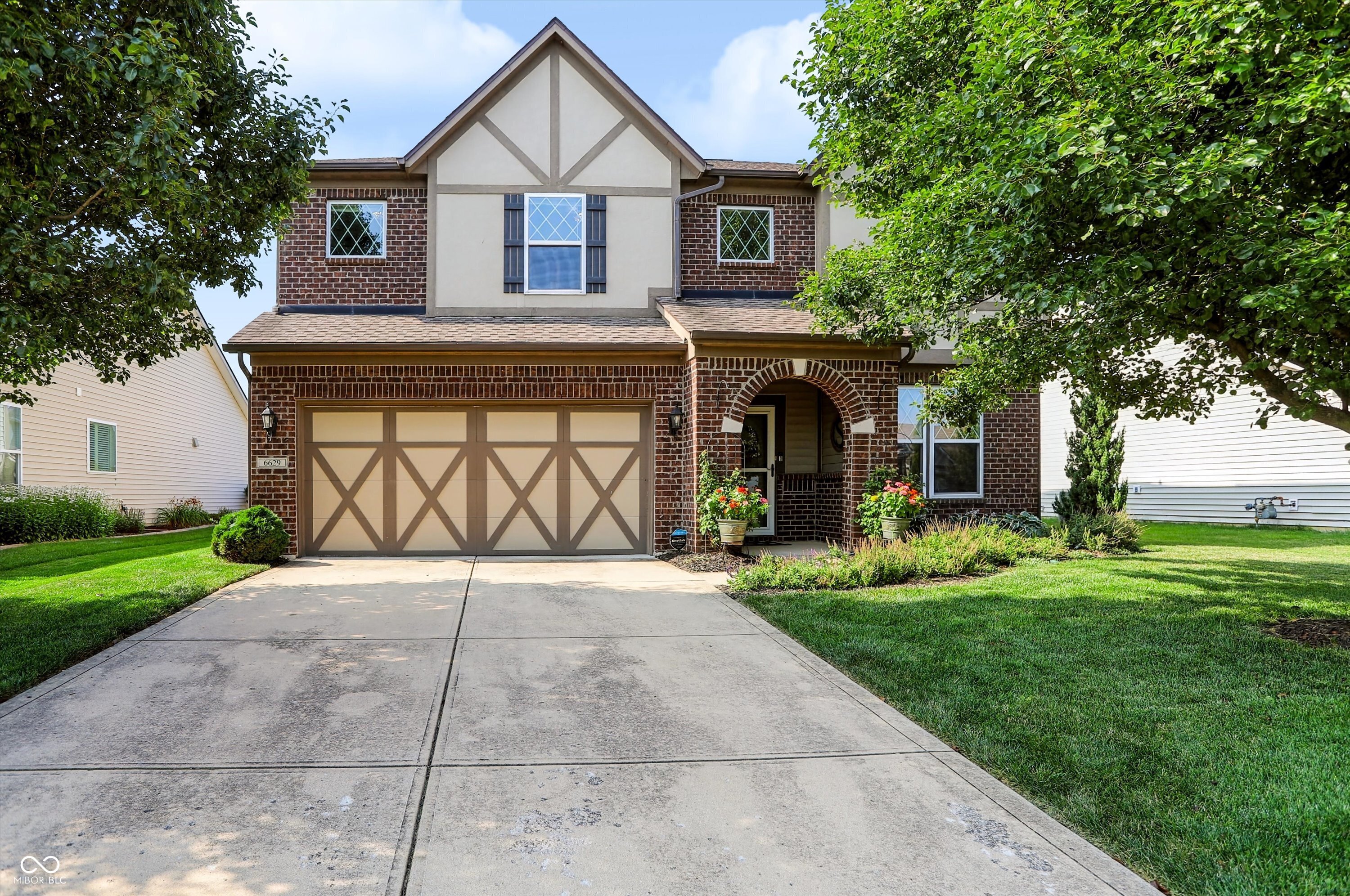 6629 W Deer Hill Drive