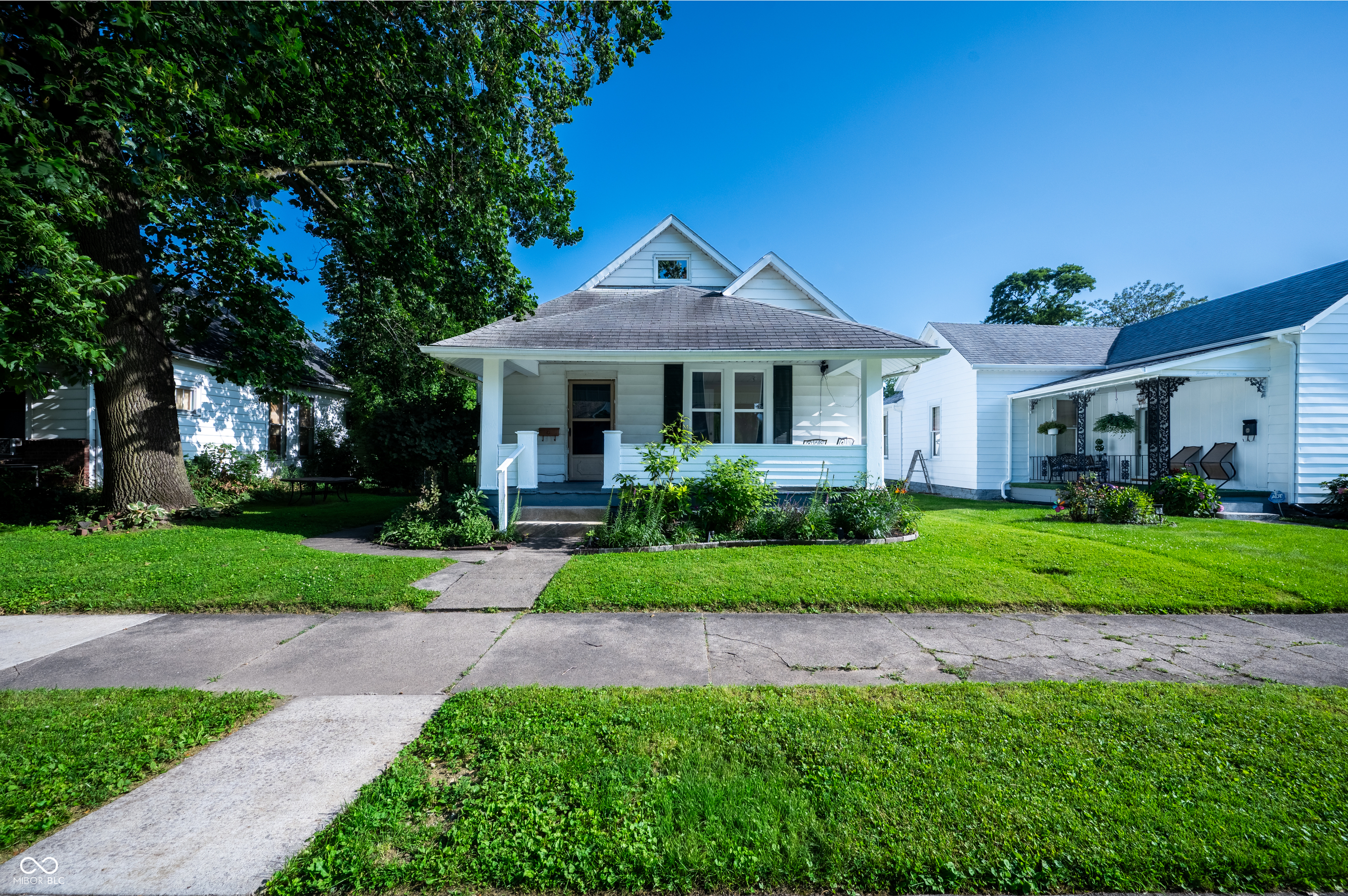 1211 W 7th Street