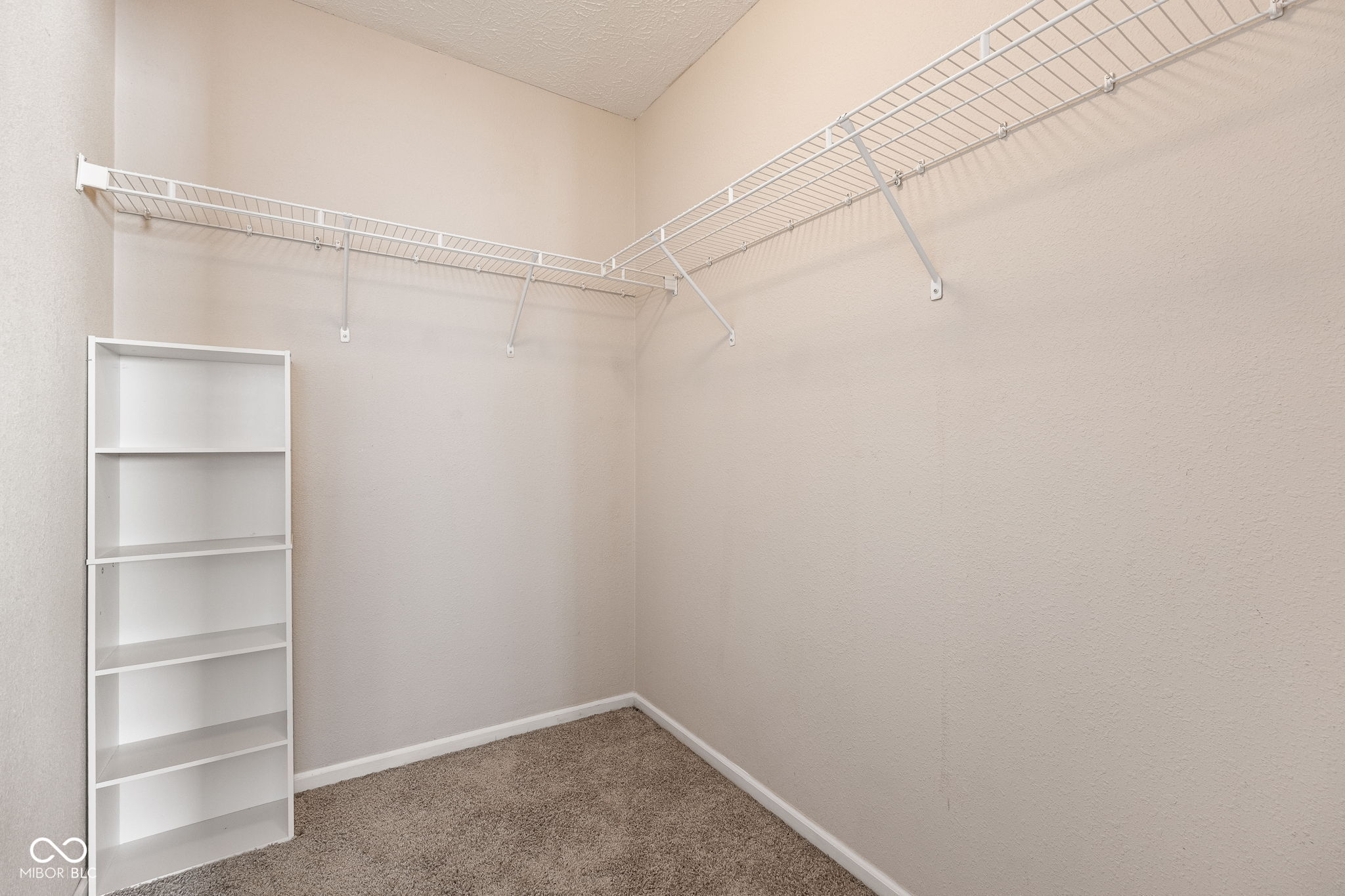 892 Flying Sun Drive