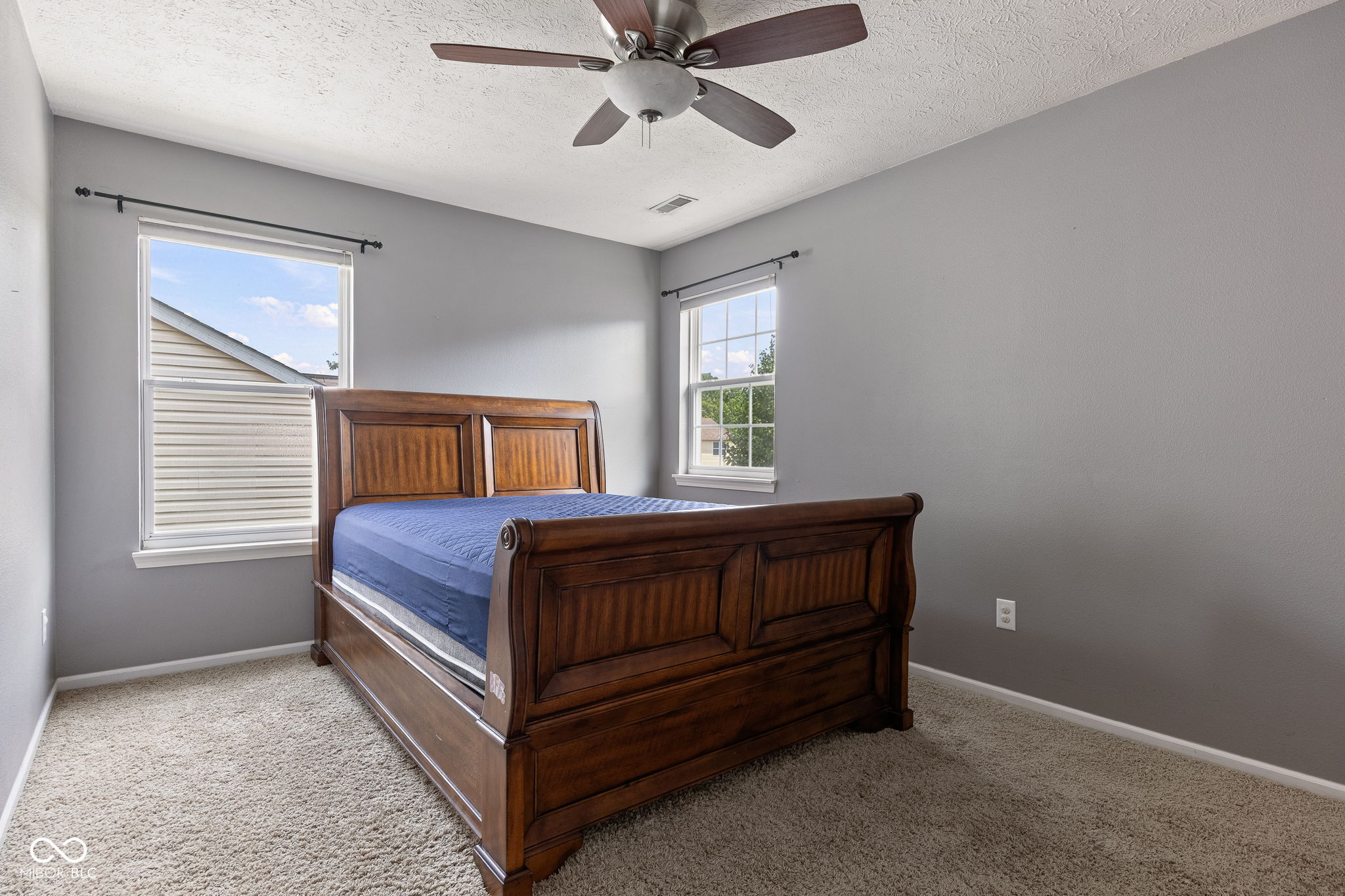 892 Flying Sun Drive
