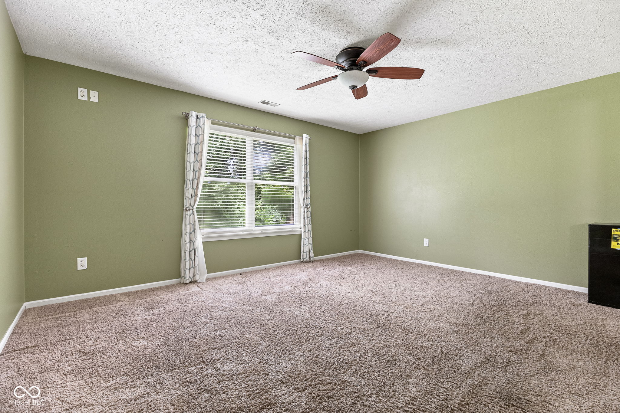 892 Flying Sun Drive