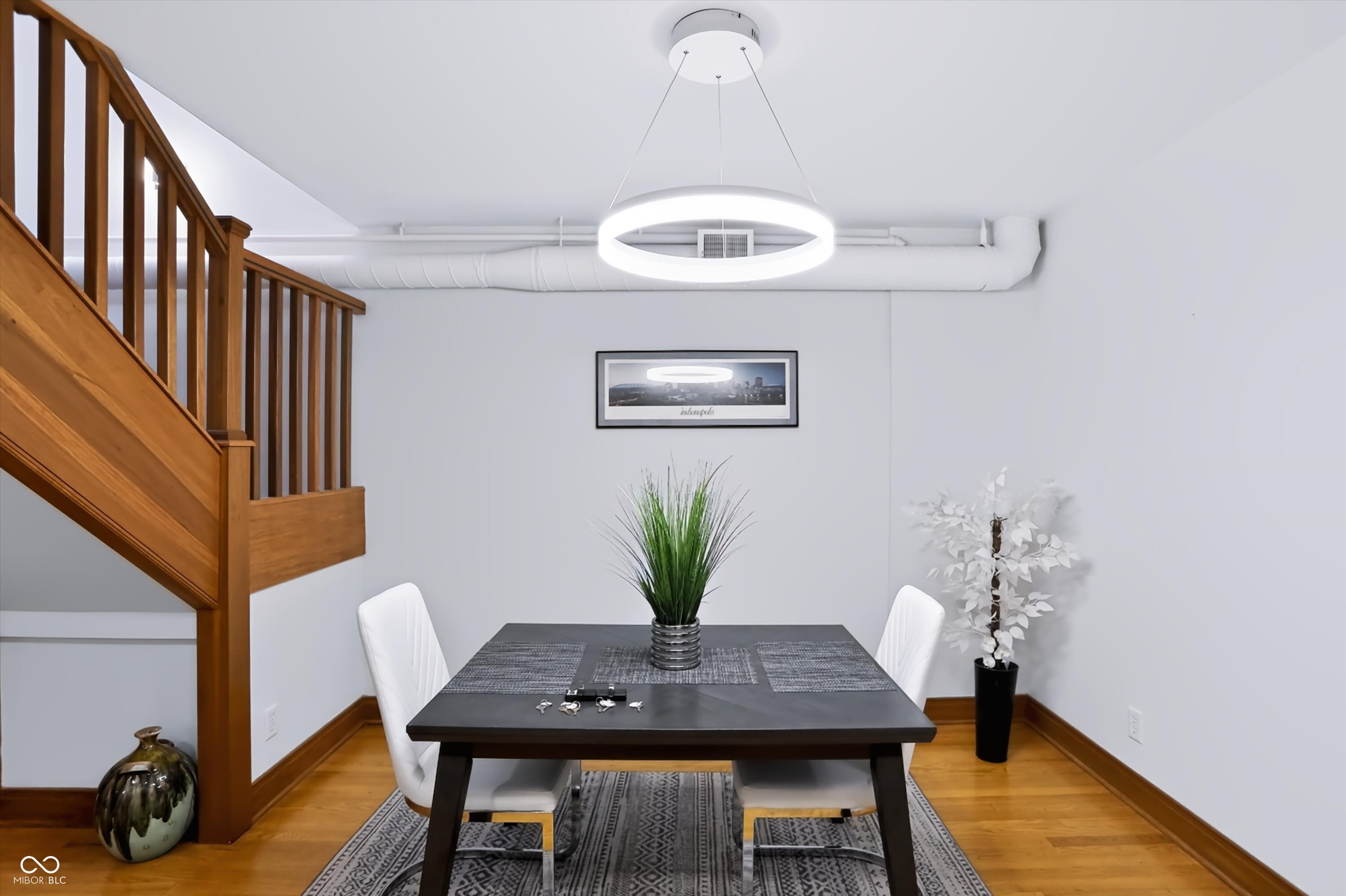 735 Lexington Avenue Unit: 15