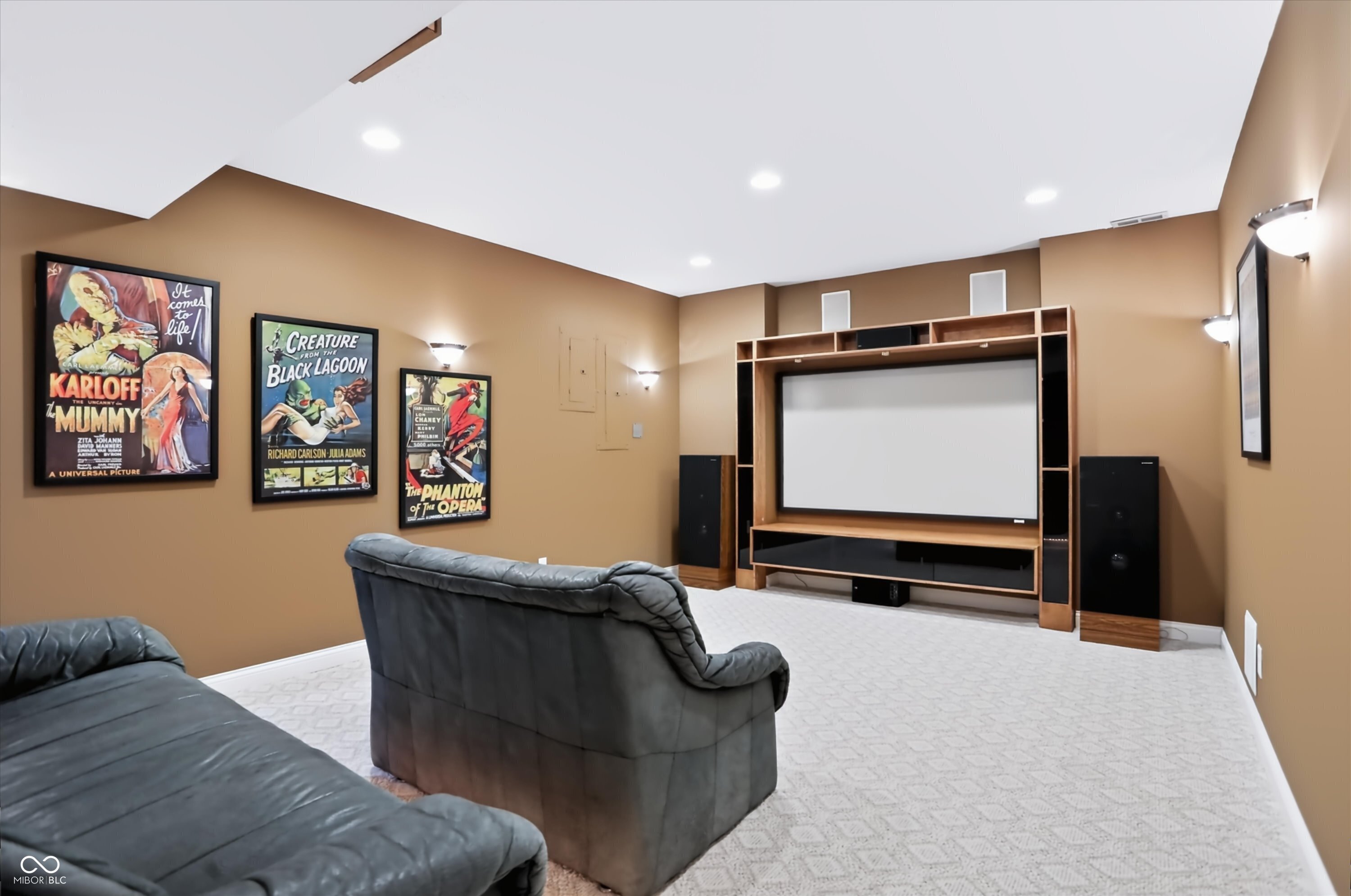 9330 E Timberline Drive