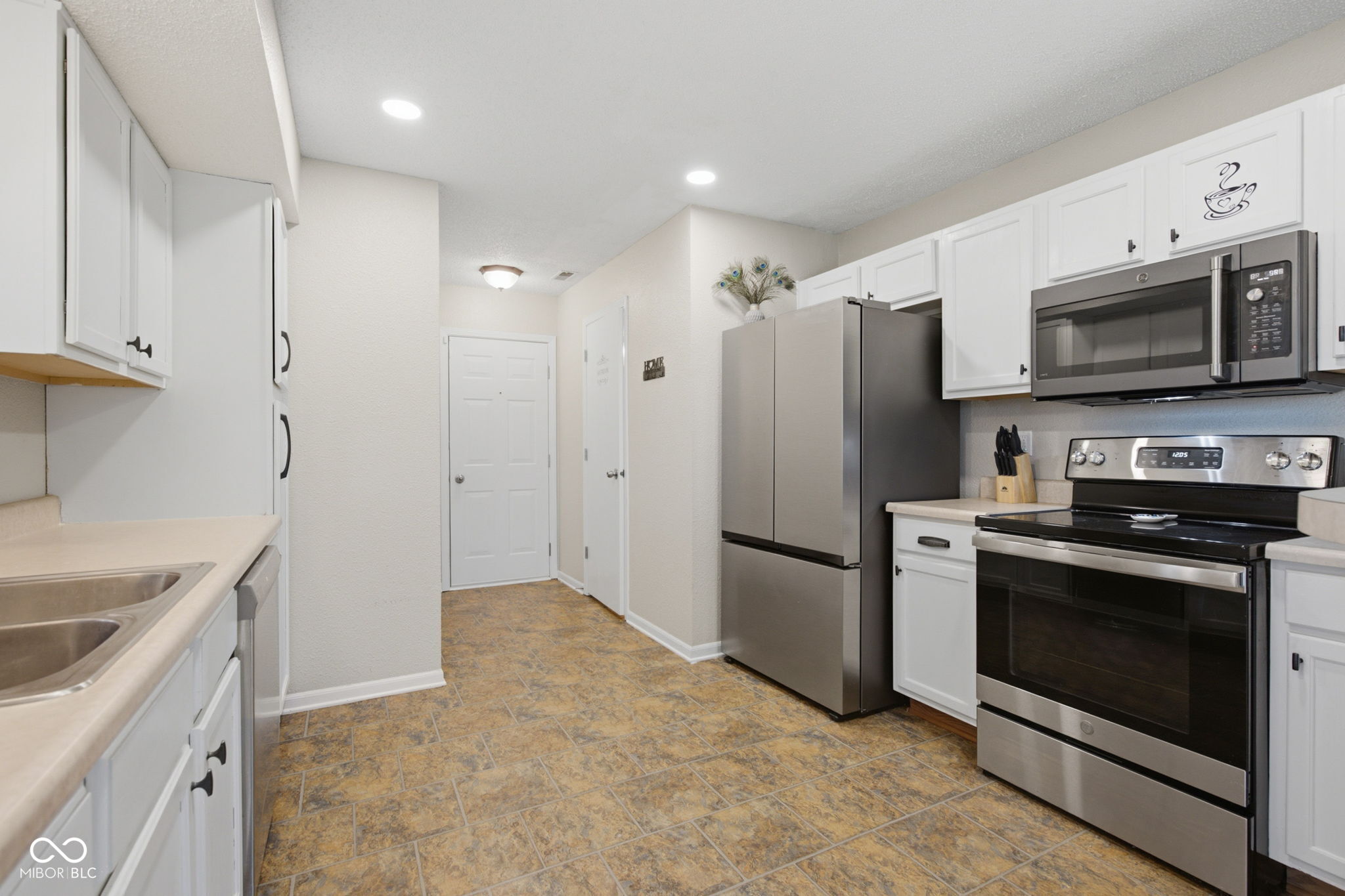 2823 Cahokia Court