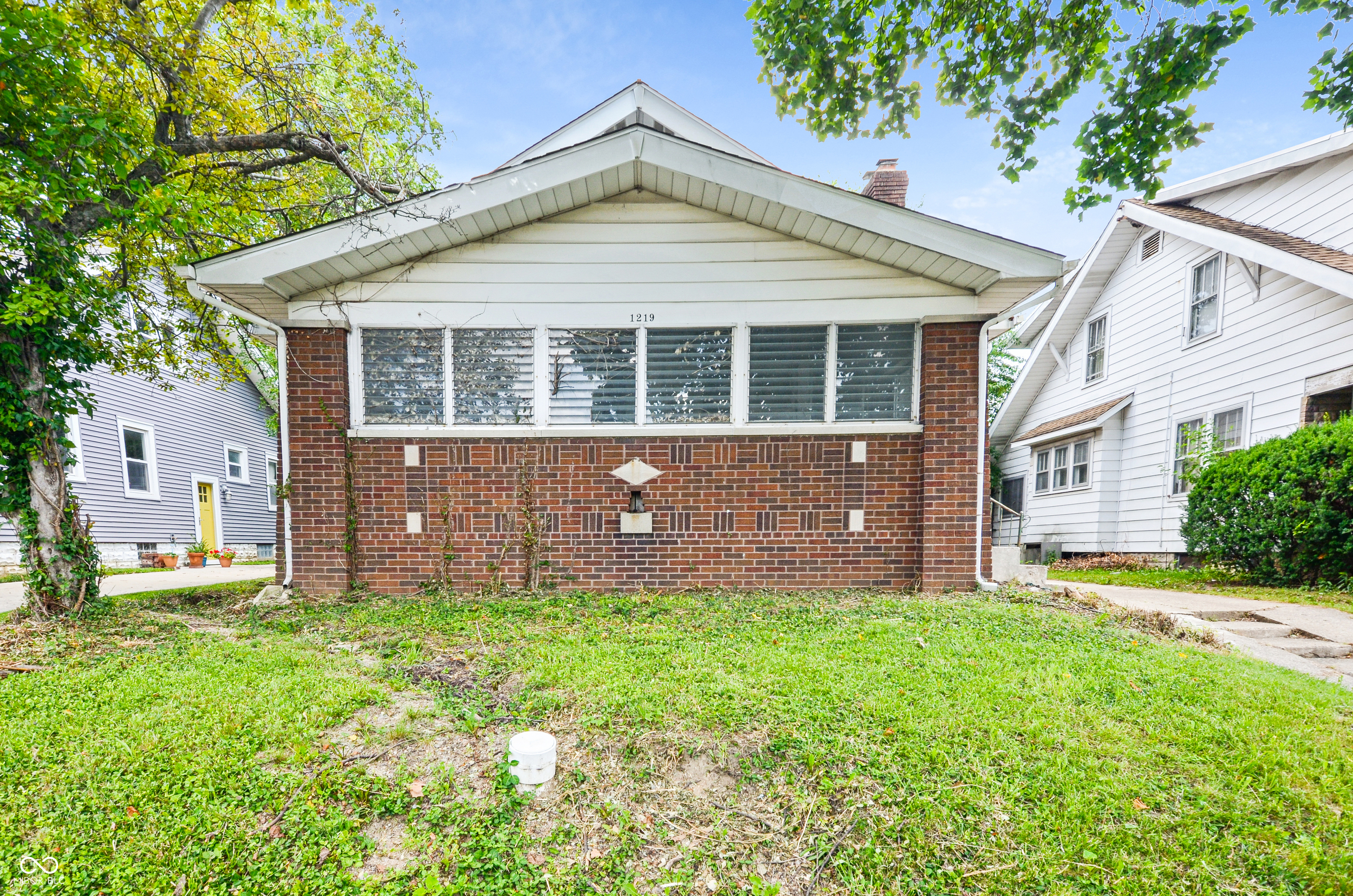 1219 N Drexel Avenue