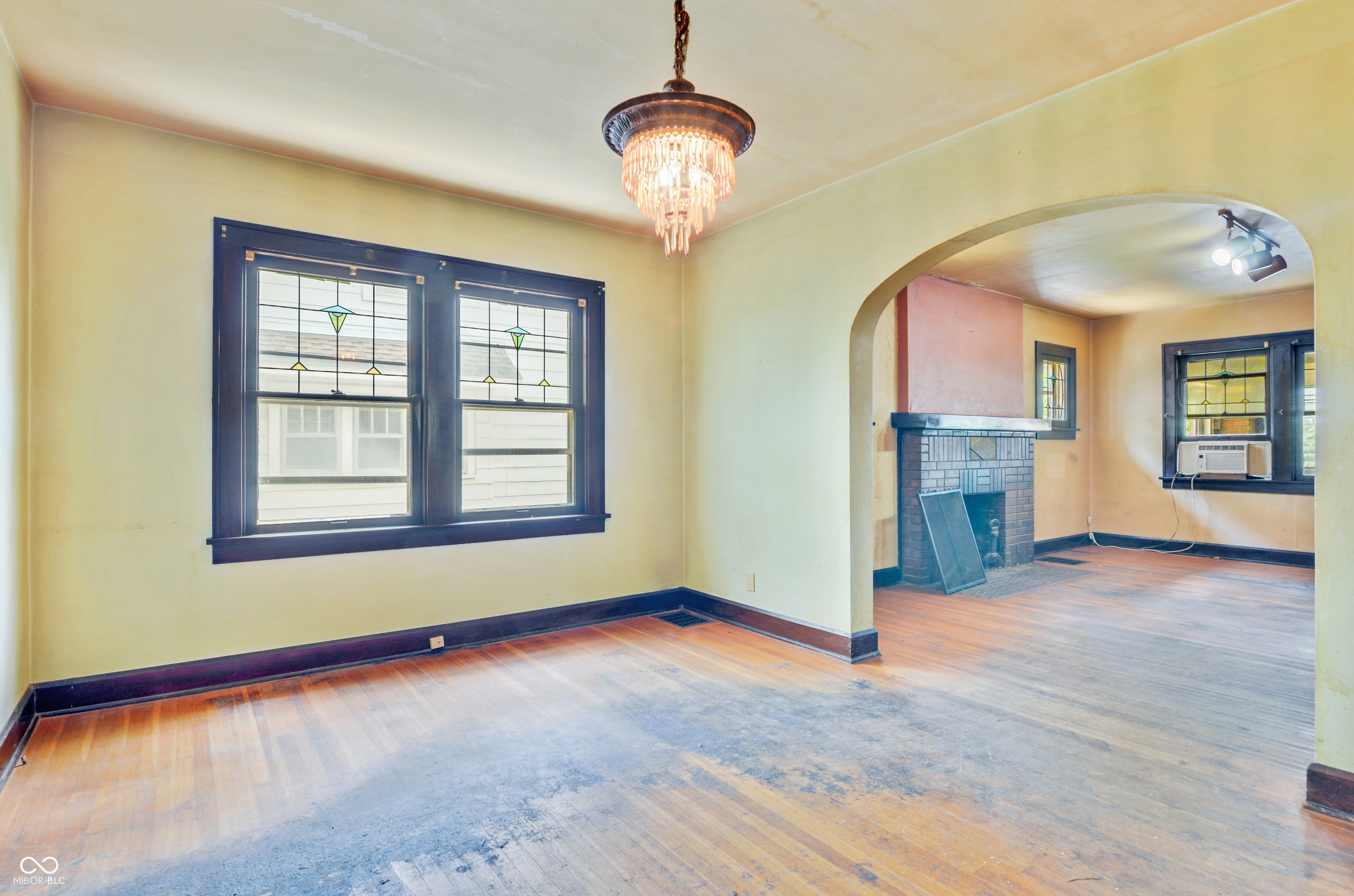 1219 N Drexel Avenue