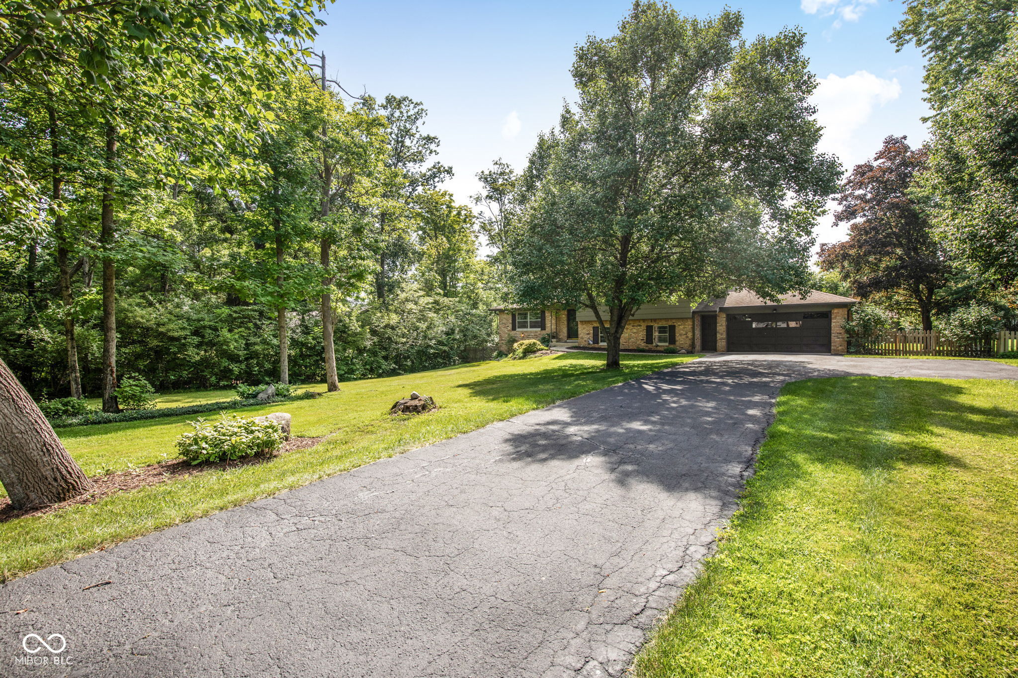 7366 Glennmore Drive