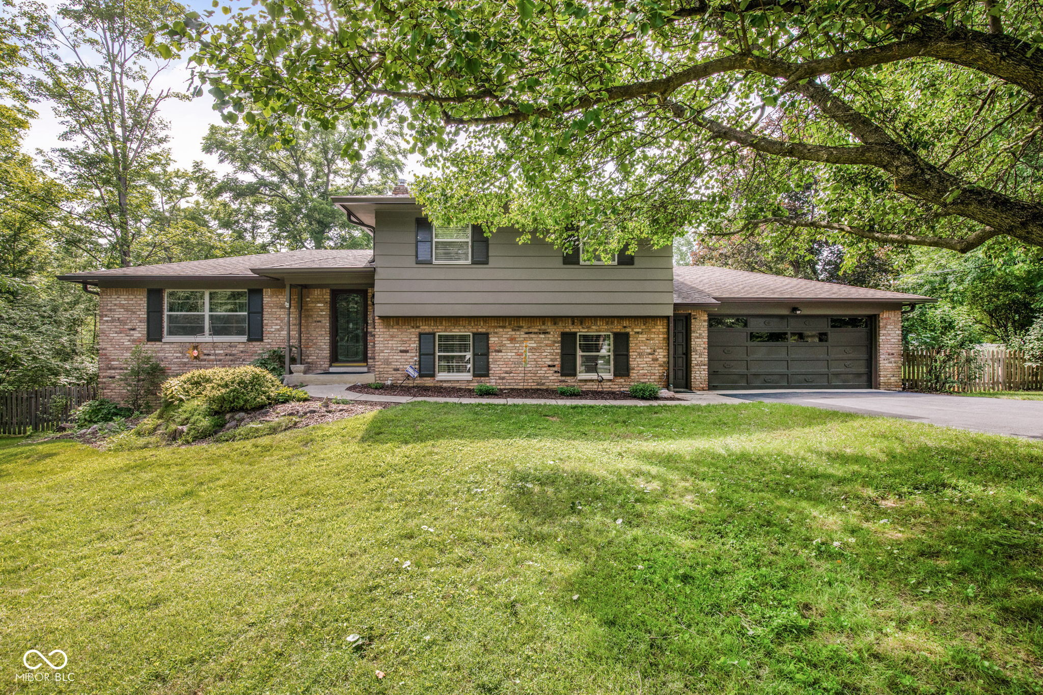 7366 Glennmore Drive