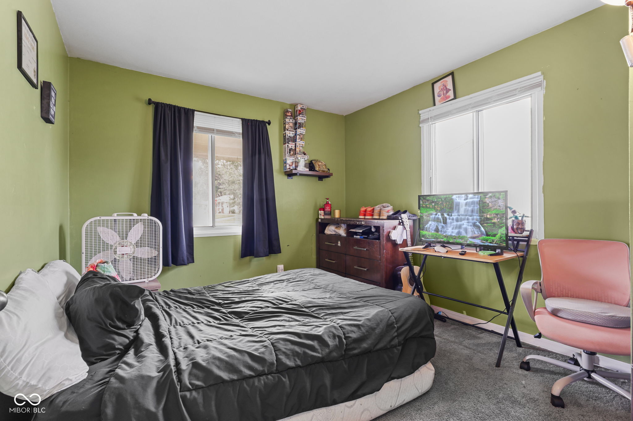 950 Edgewood Drive