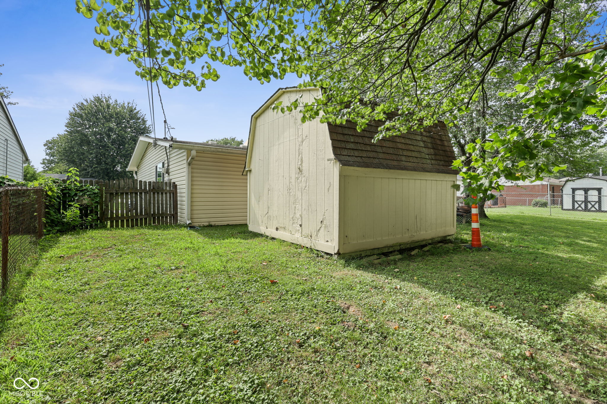 950 Edgewood Drive