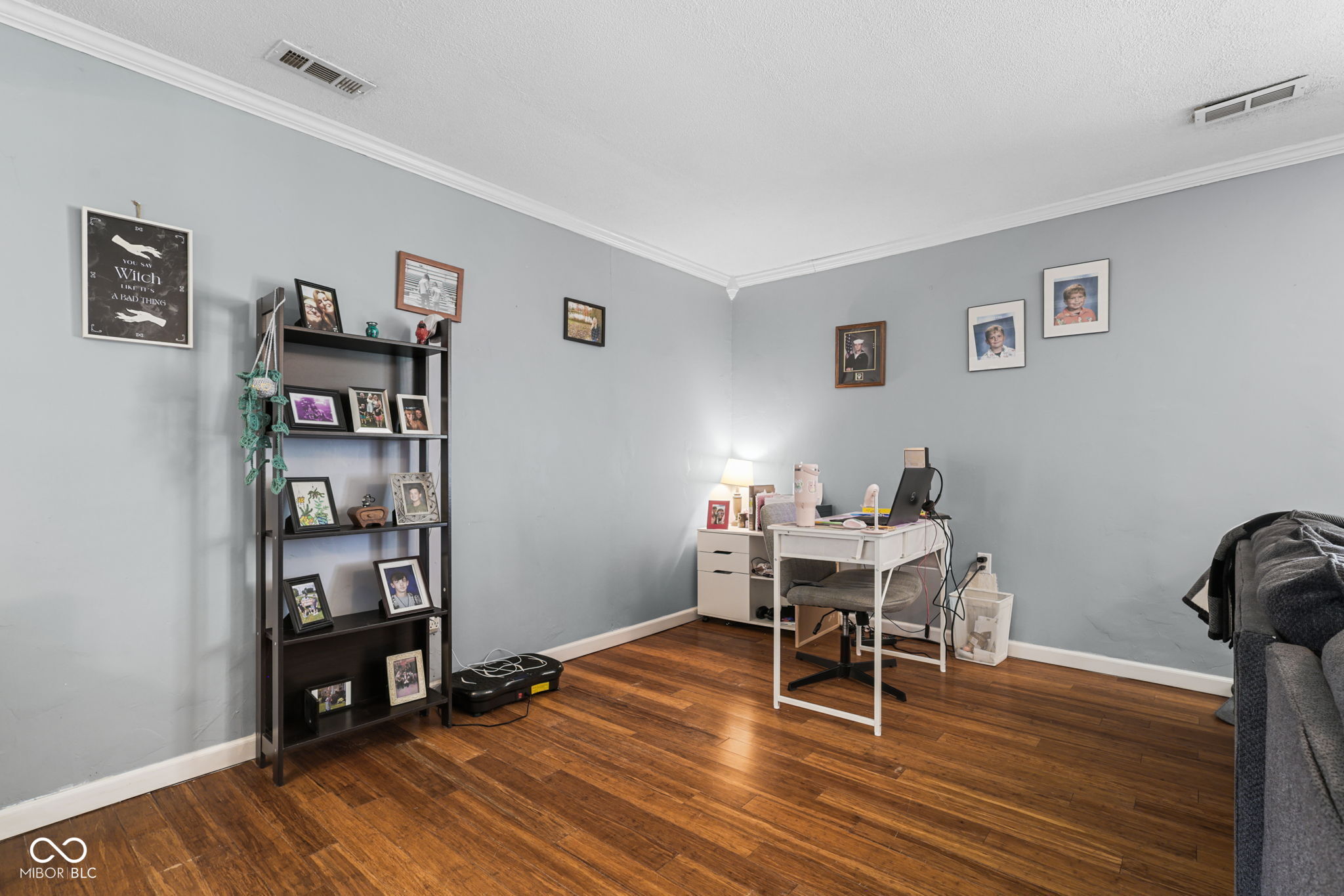 950 Edgewood Drive