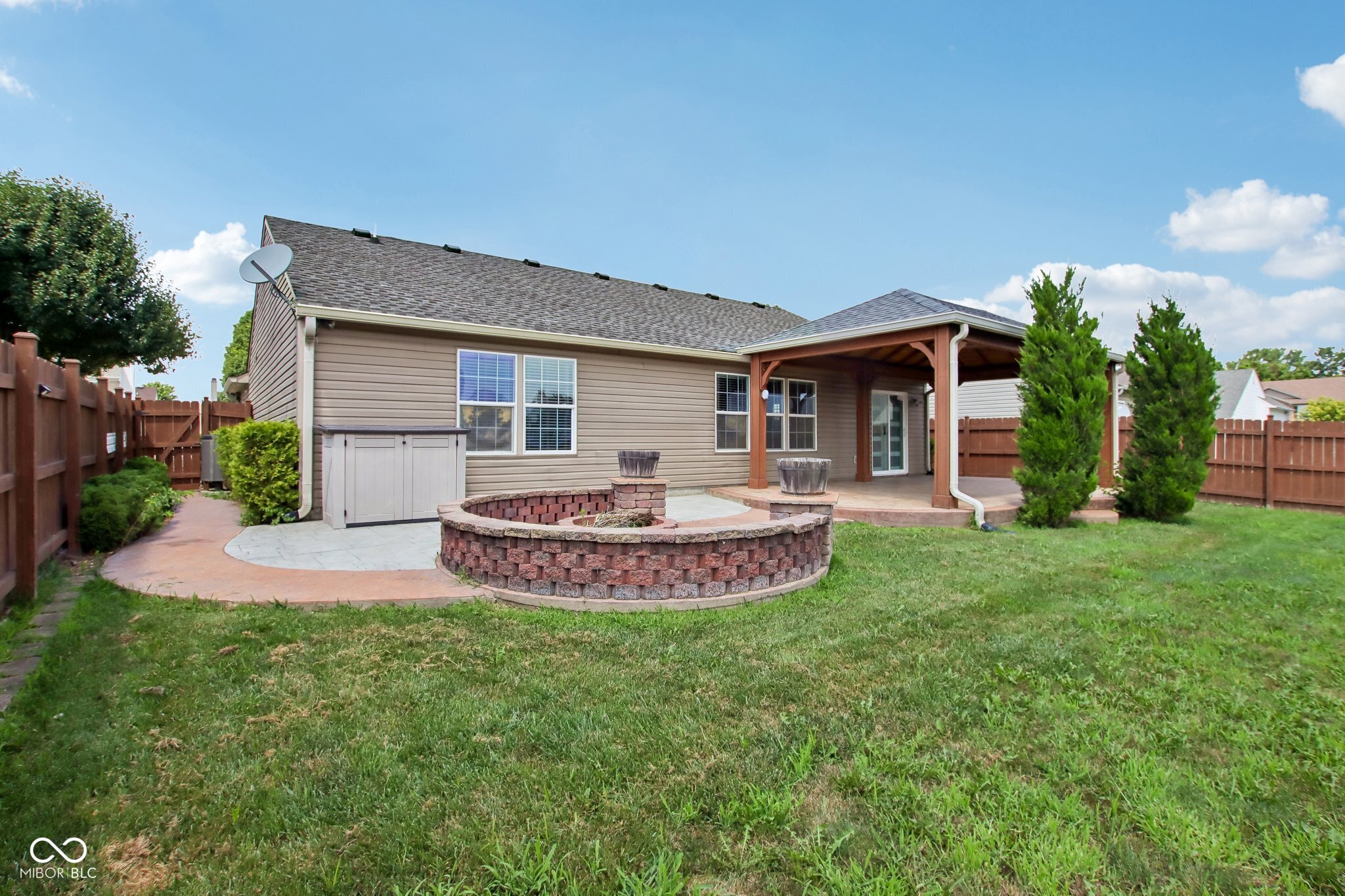 6111 Angelina Way
