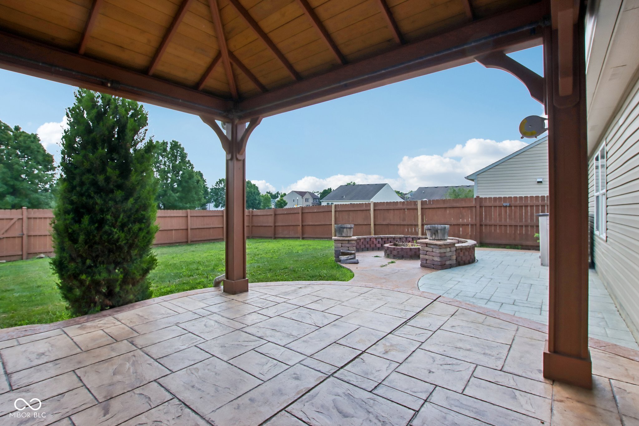 6111 Angelina Way
