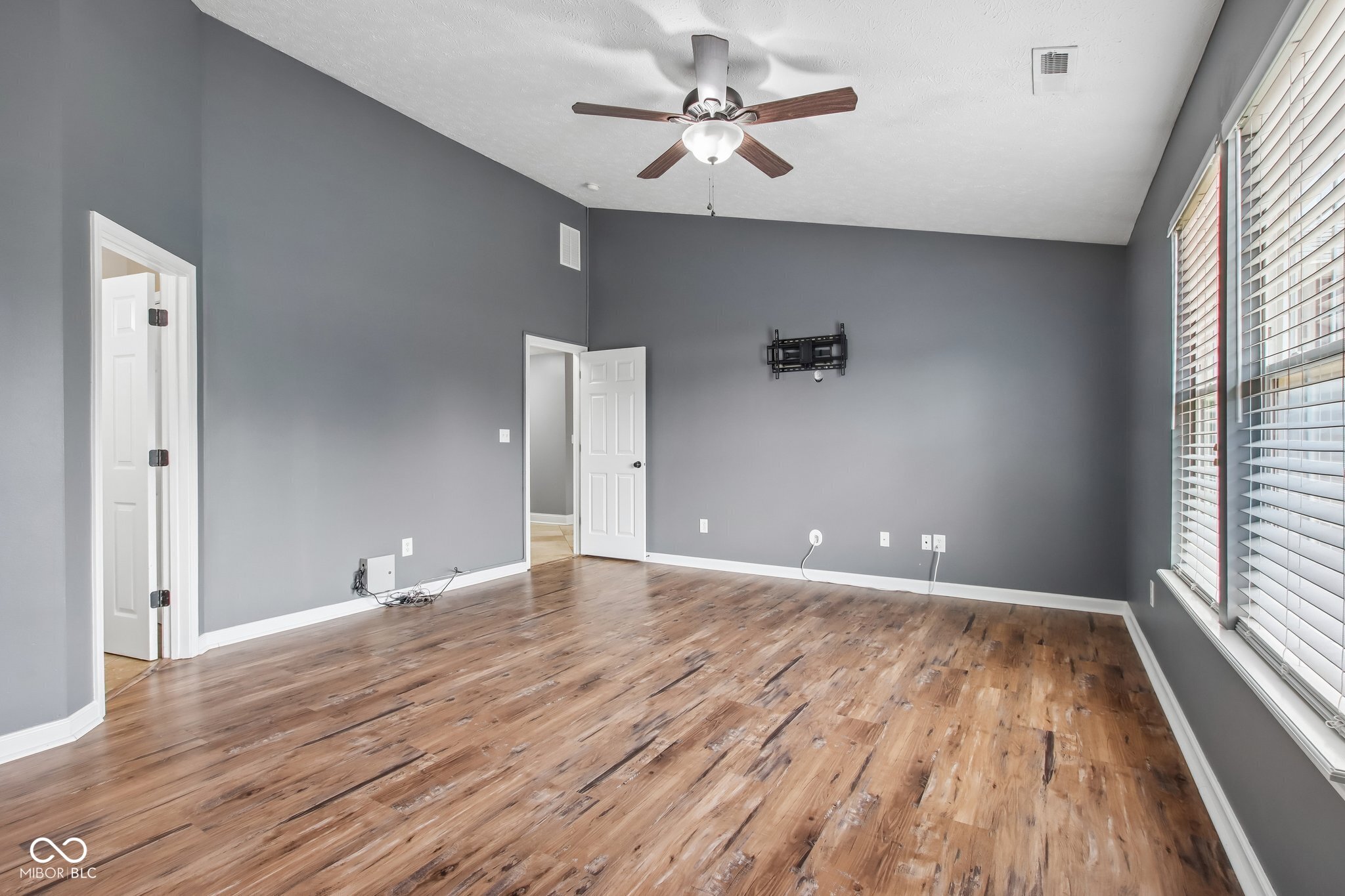 6111 Angelina Way
