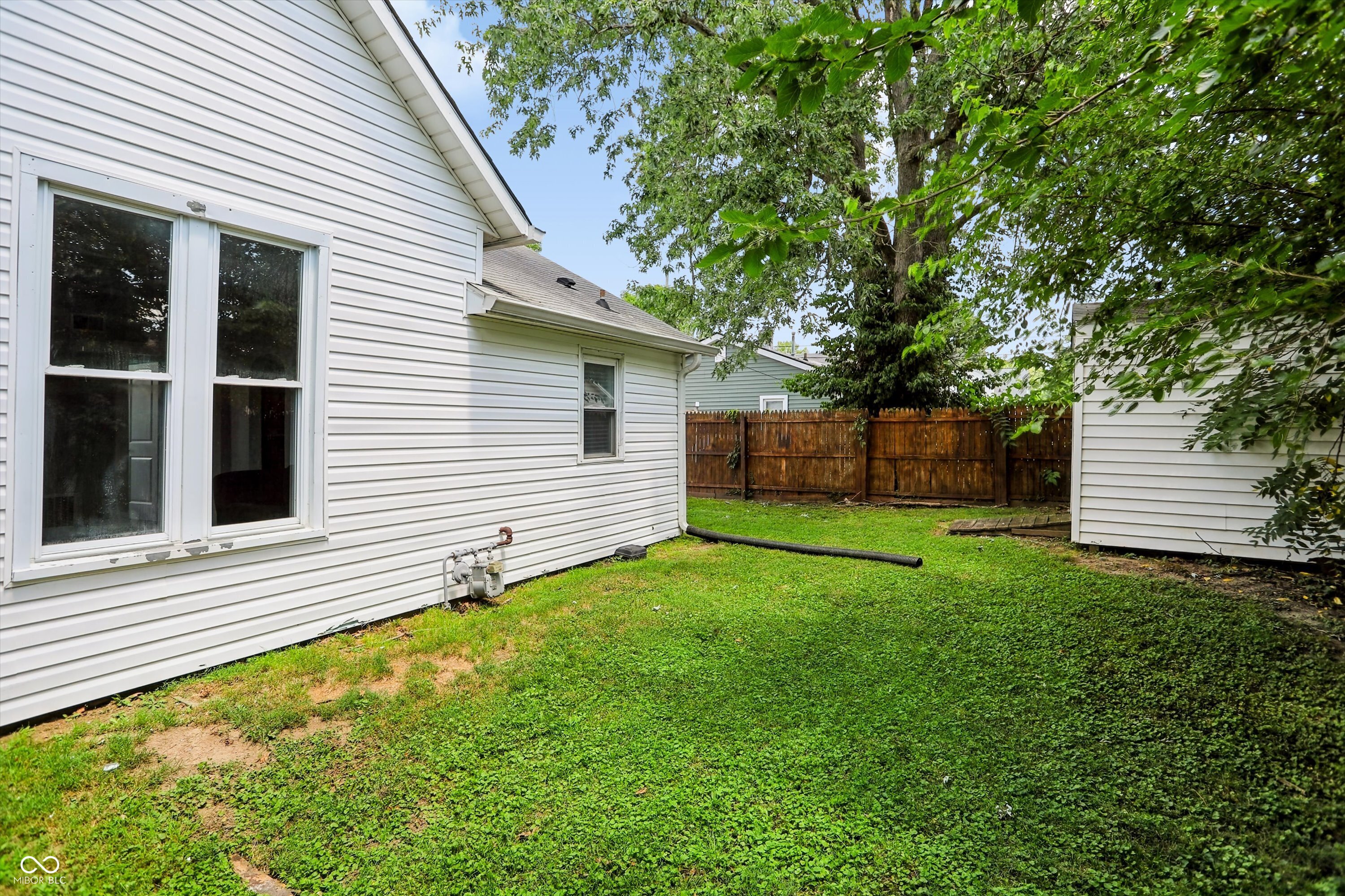 599 Duane Street