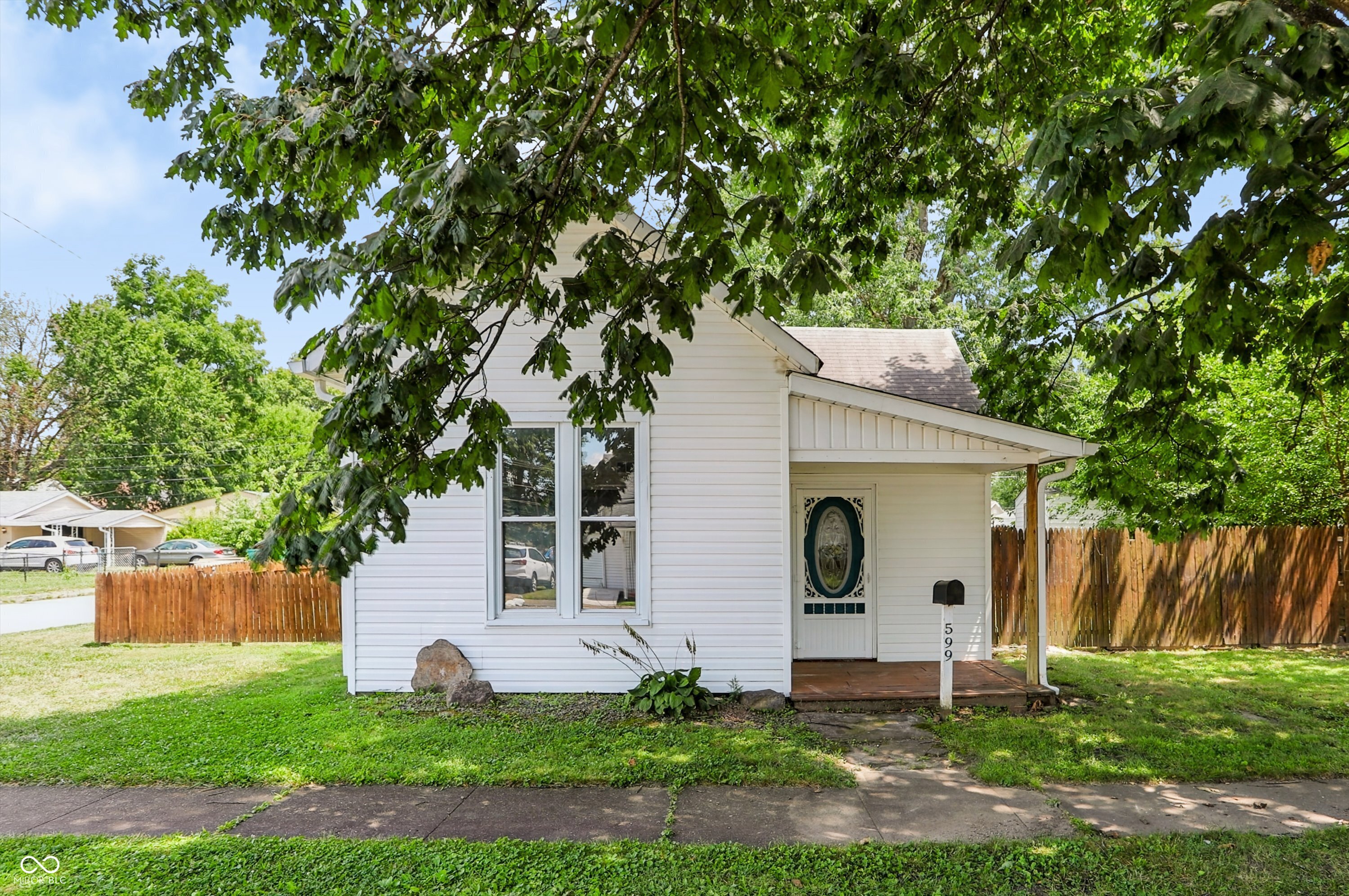 599 Duane Street