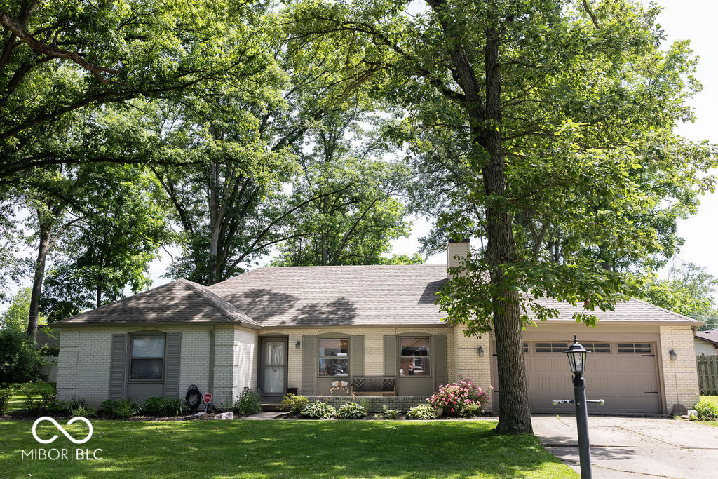 2427 Shady Lane