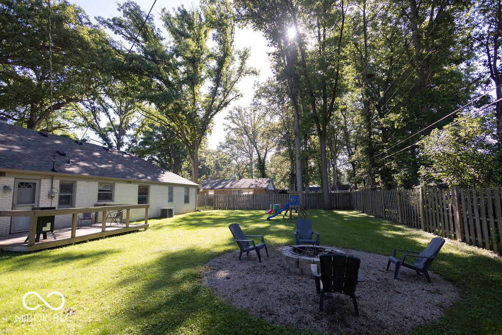 2427 Shady Lane