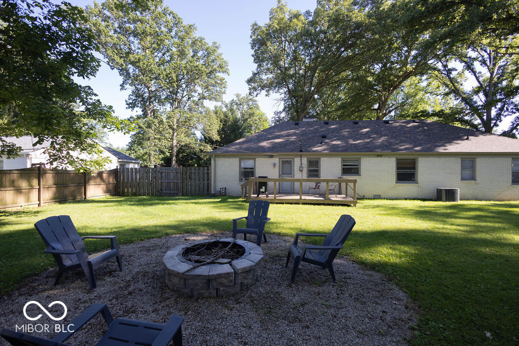 2427 Shady Lane