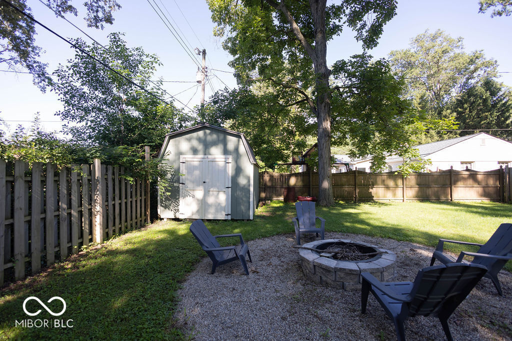 2427 Shady Lane