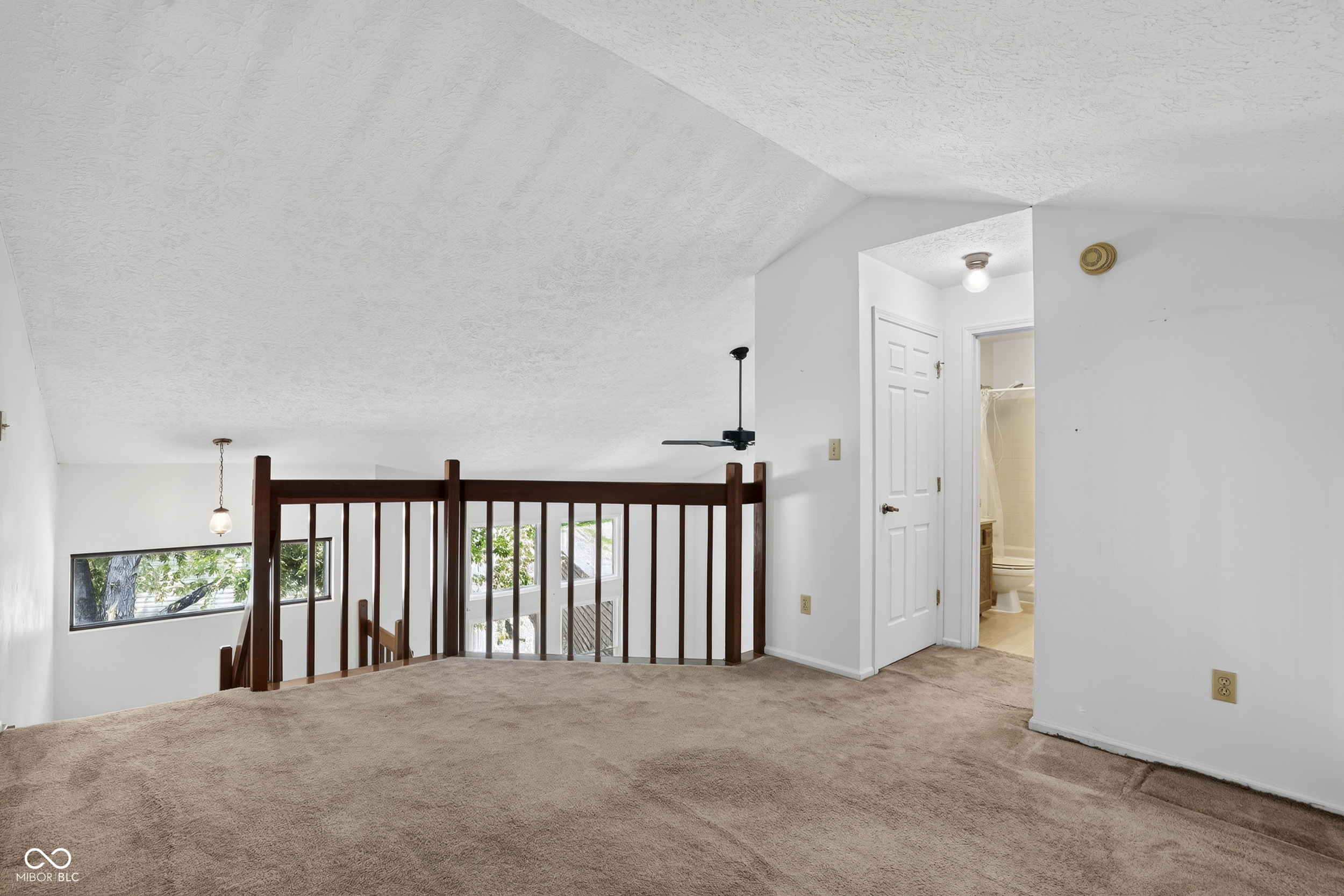 8105 Valley Farms Trail