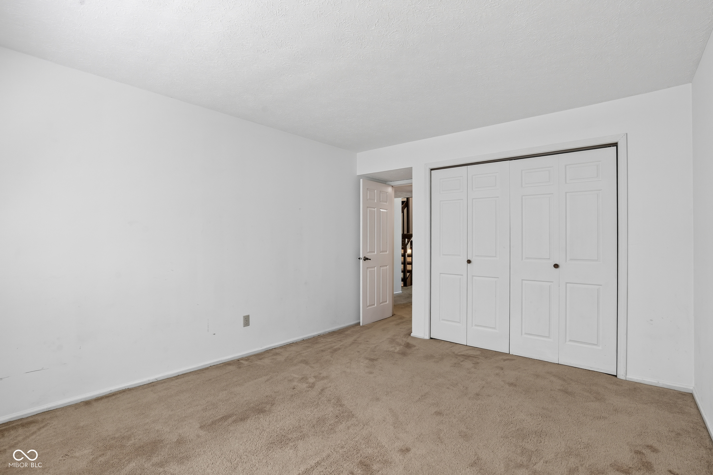 8105 Valley Farms Trail