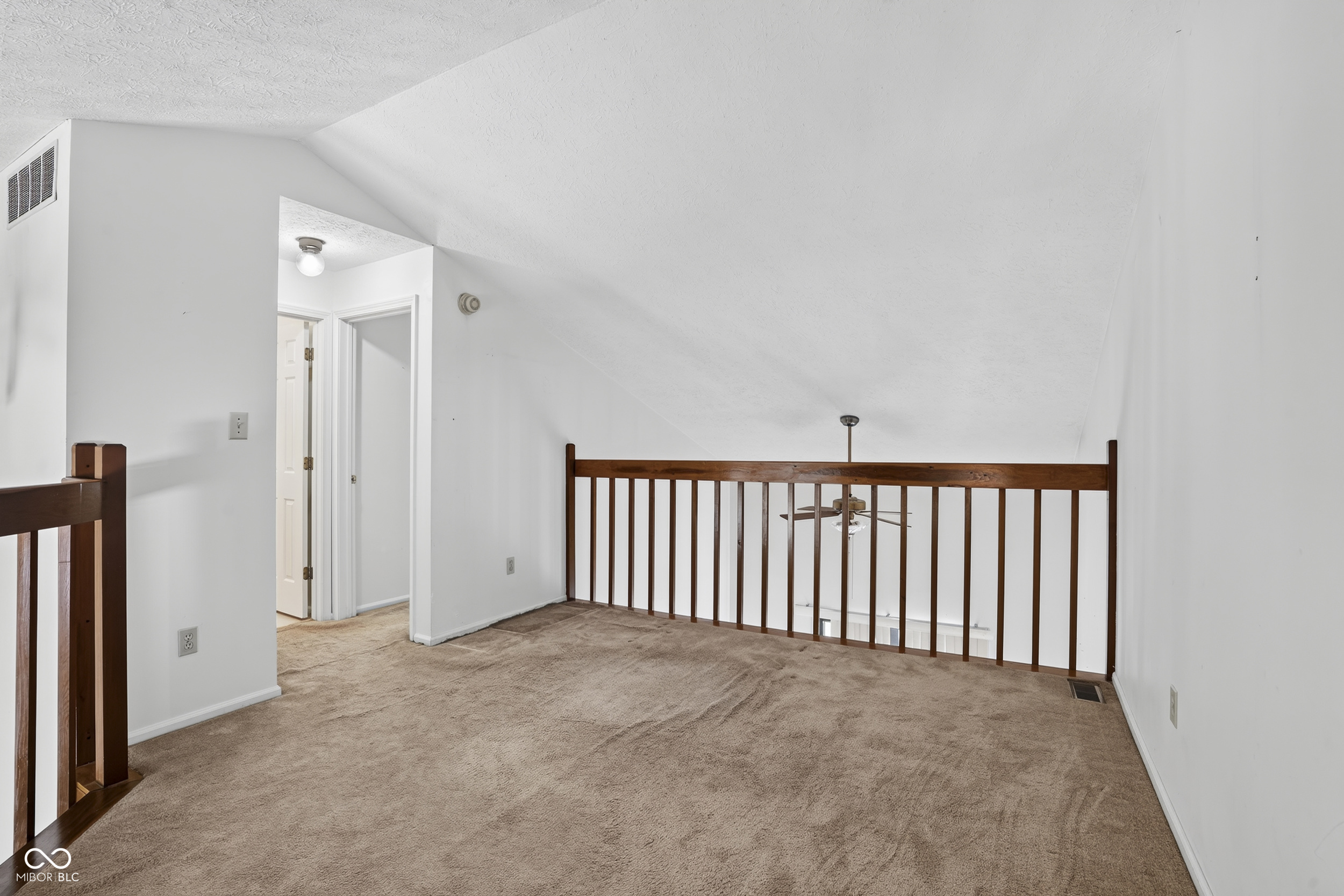 8105 Valley Farms Trail