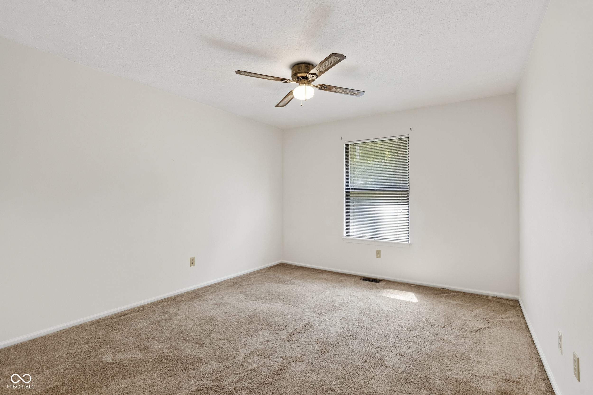 8105 Valley Farms Trail