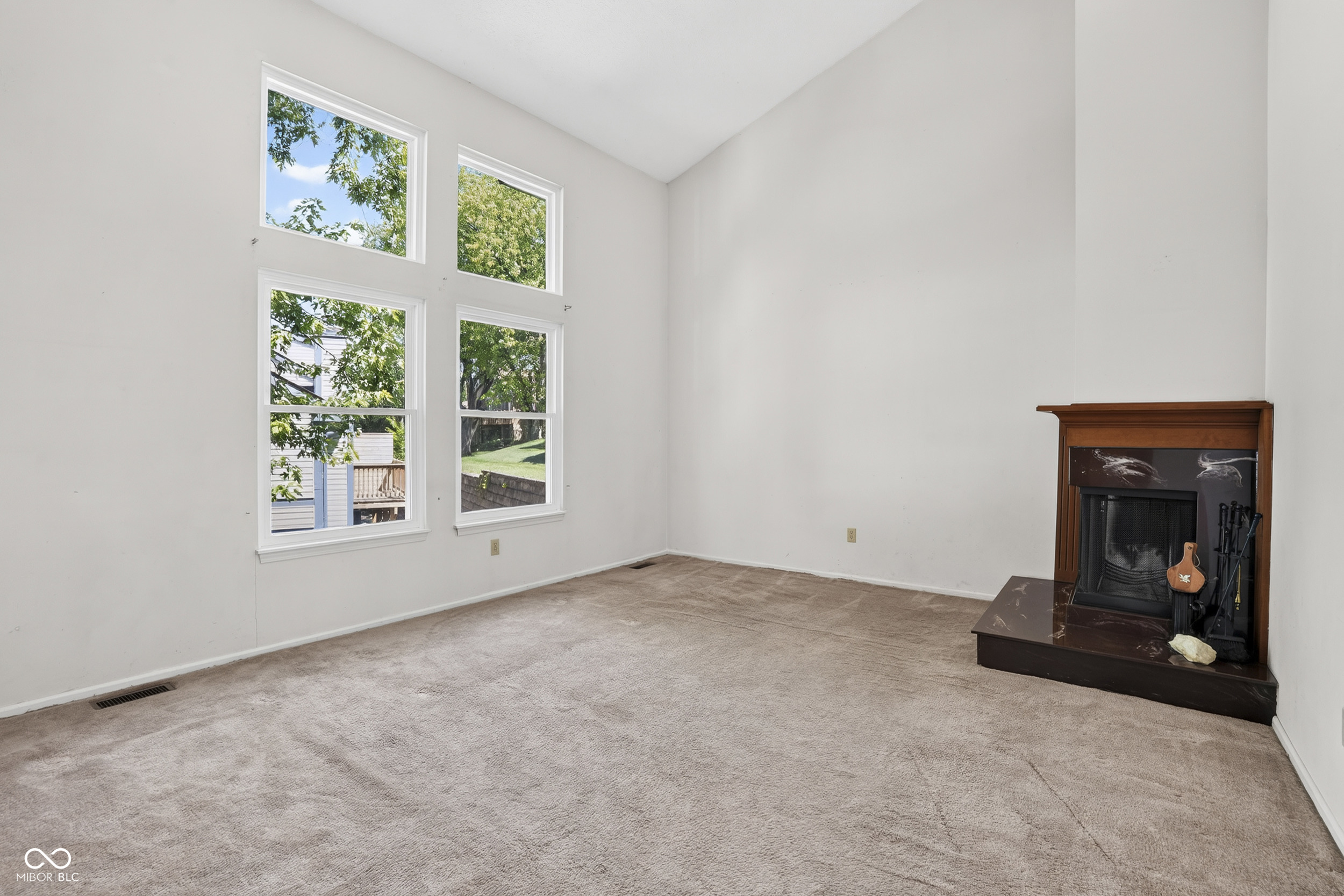 8105 Valley Farms Trail
