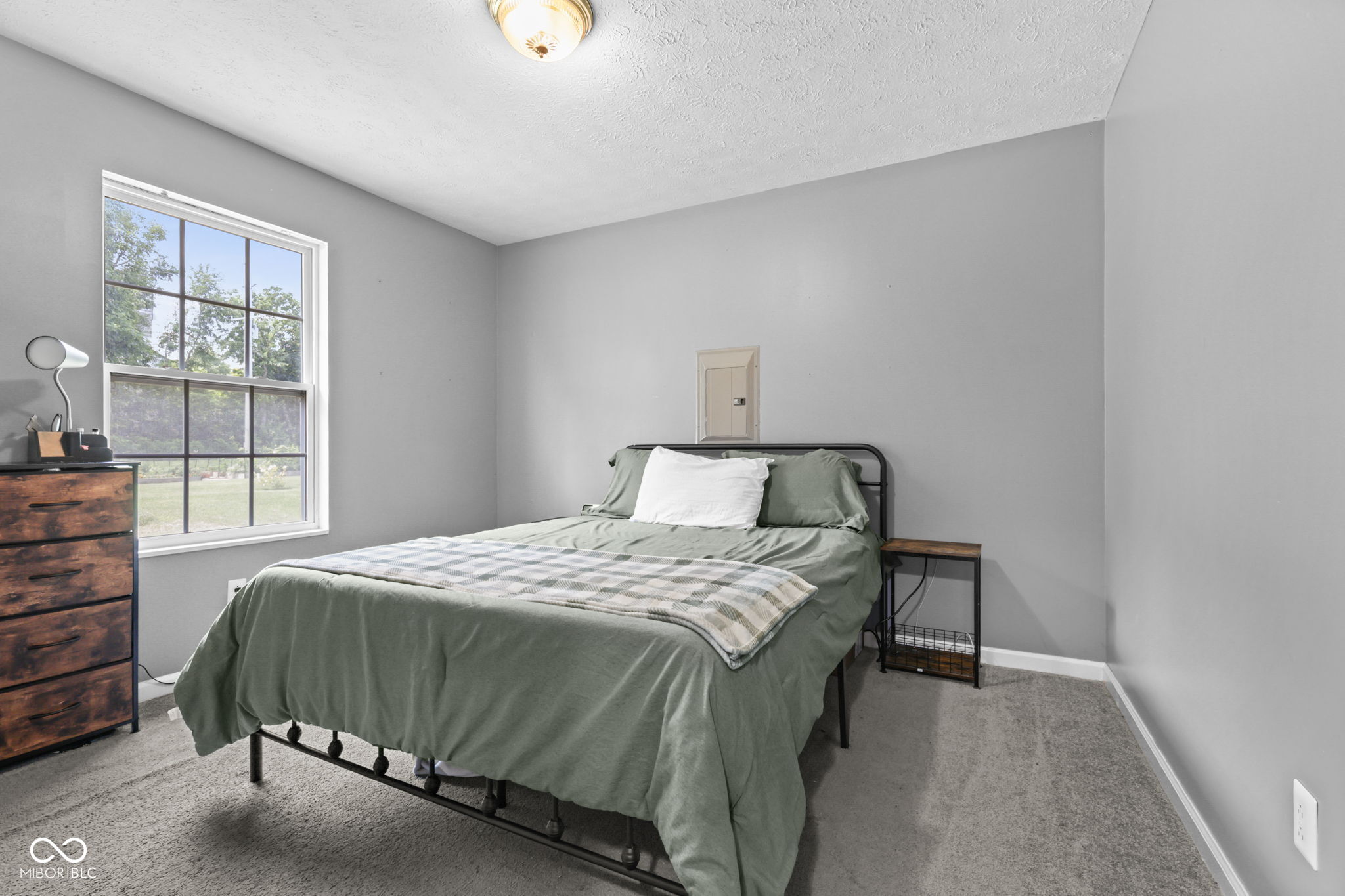 125 E Walnut Street