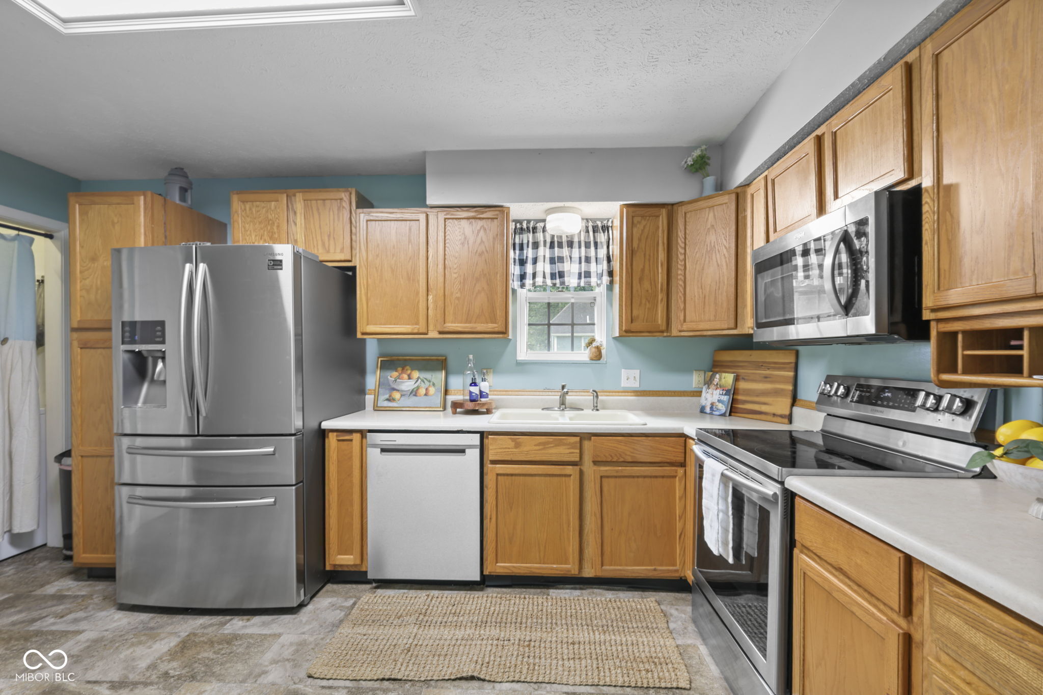 125 E Walnut Street