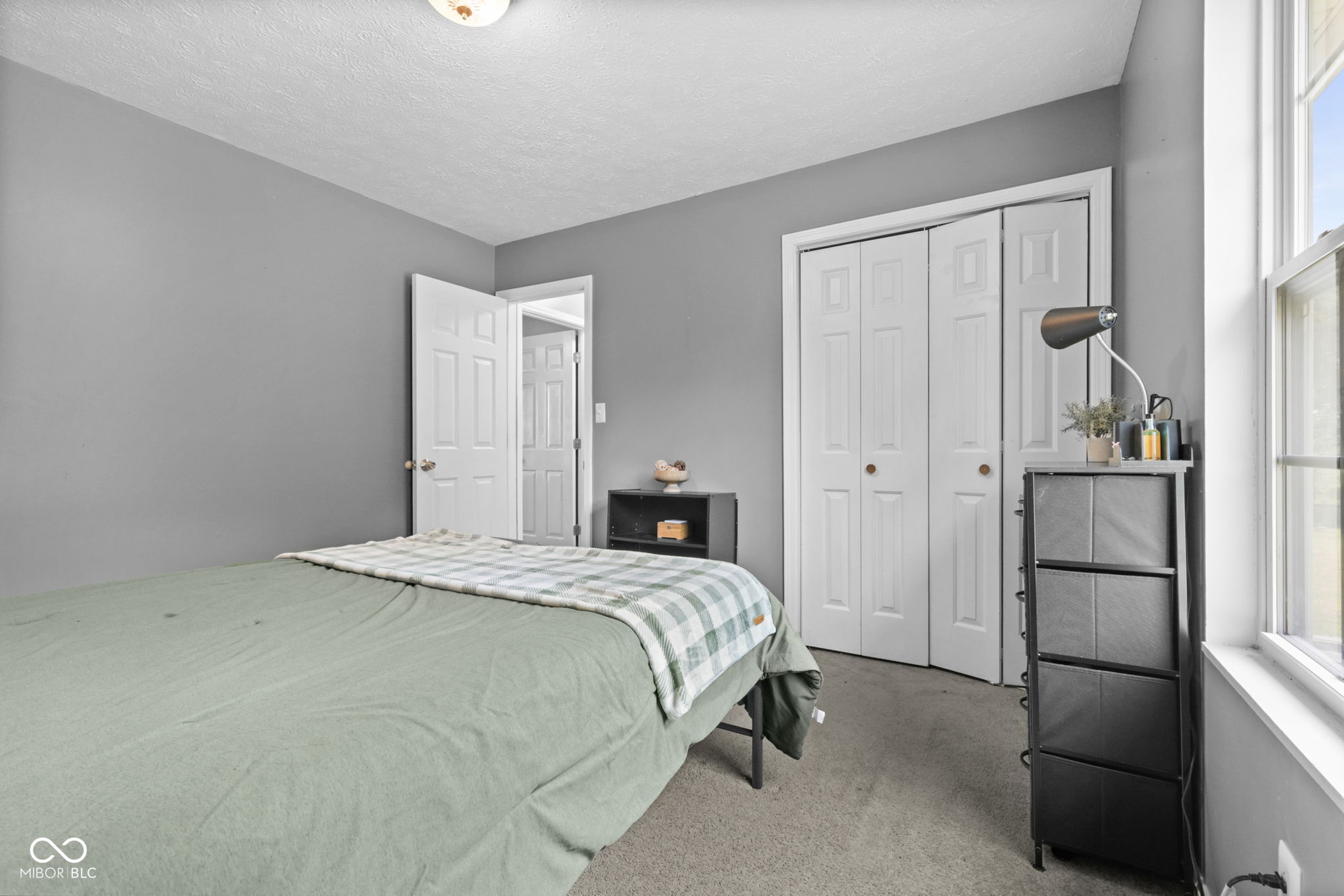 125 E Walnut Street