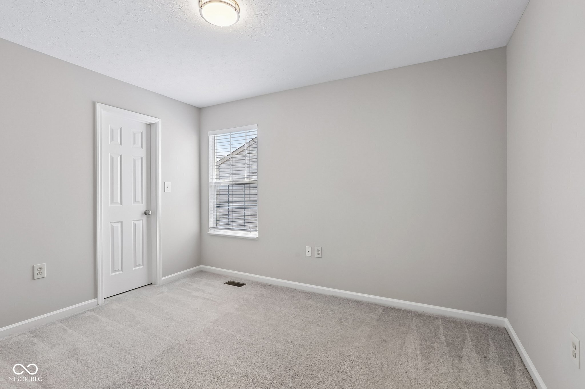 13823 Oak Grove Court
