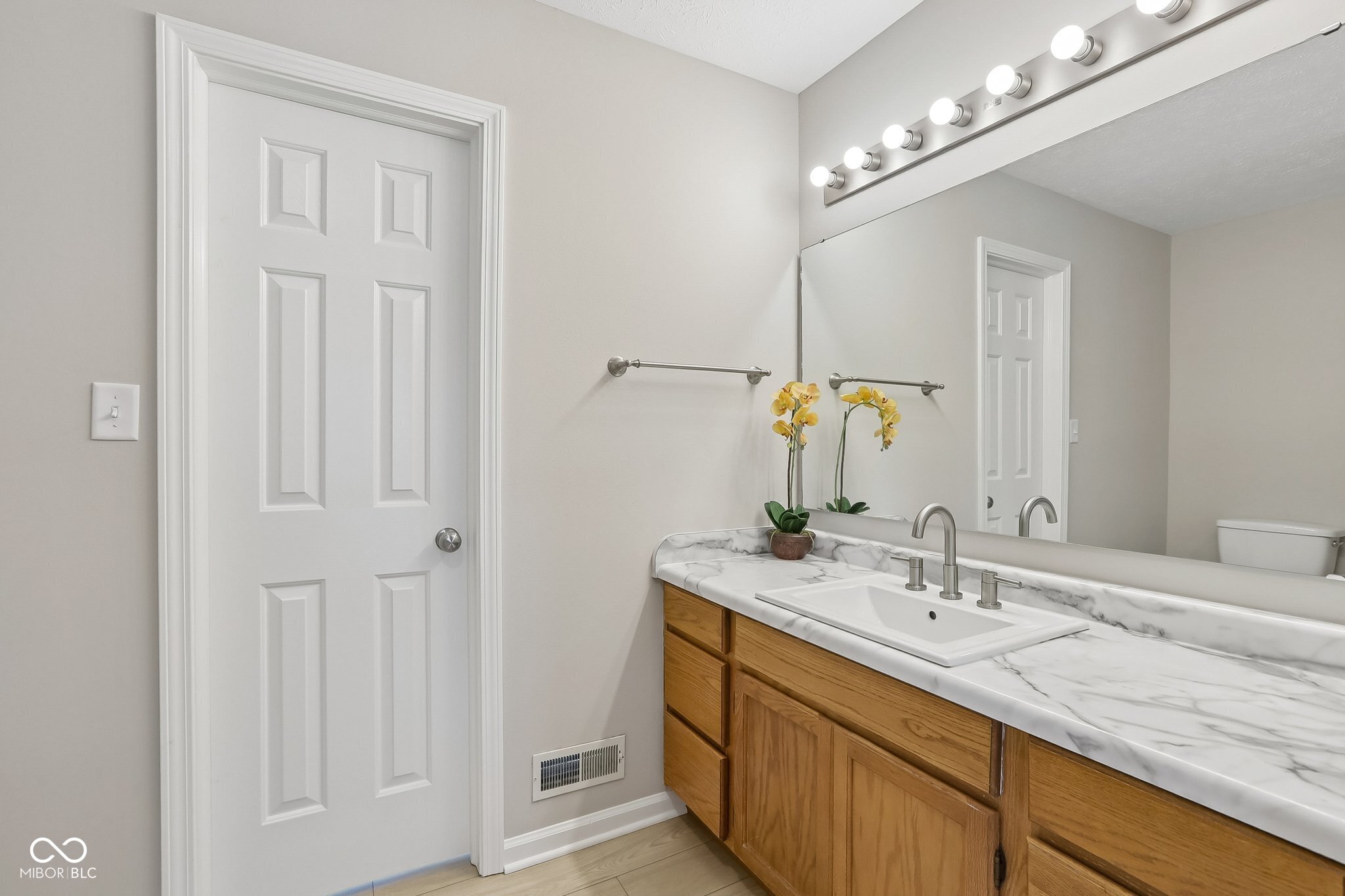 13823 Oak Grove Court