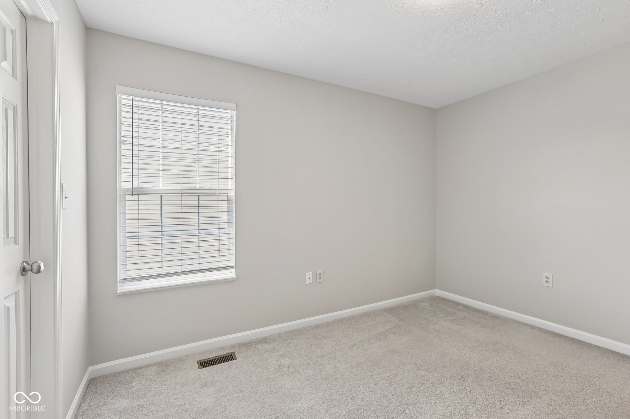 13823 Oak Grove Court