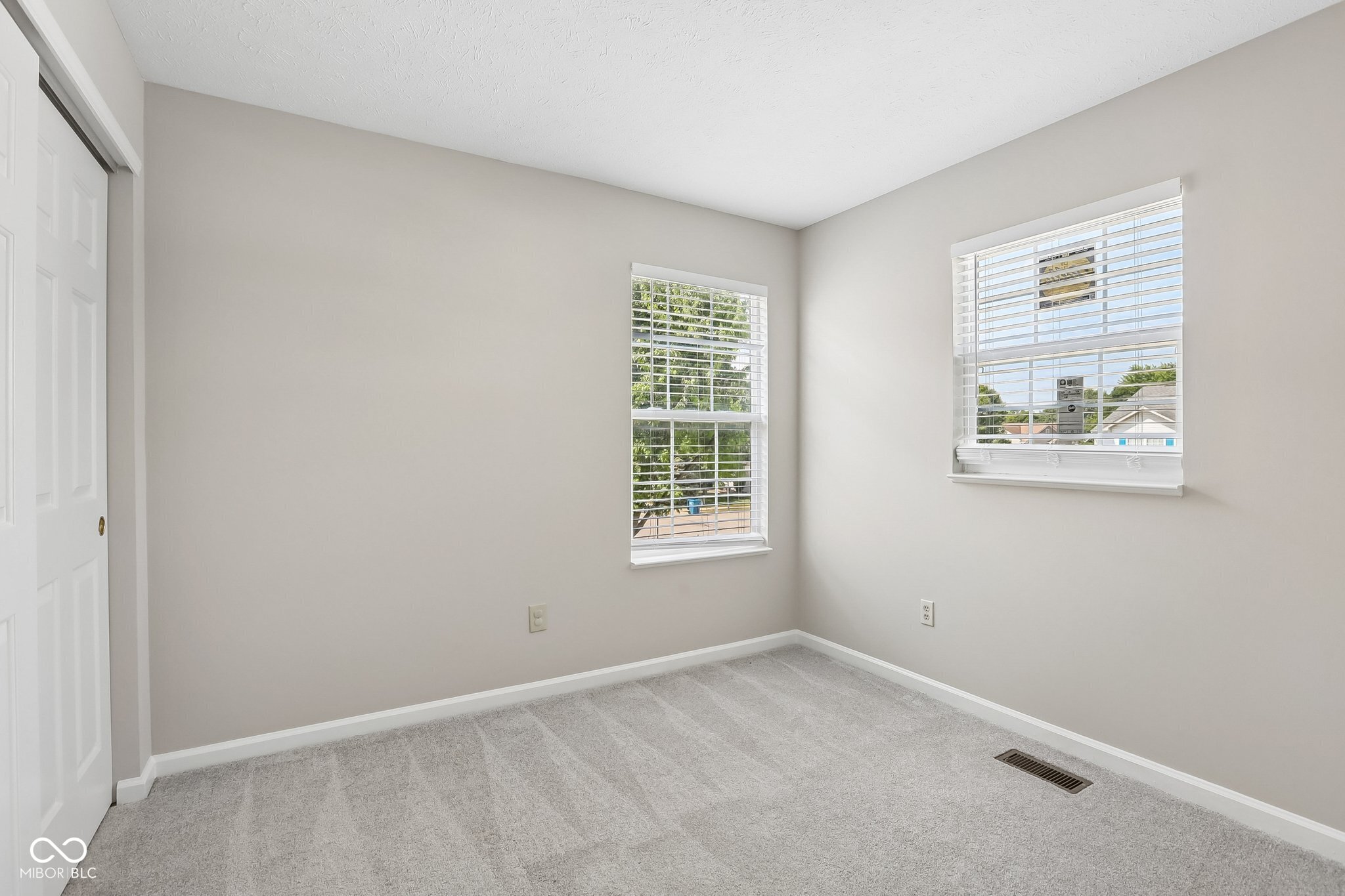 13823 Oak Grove Court