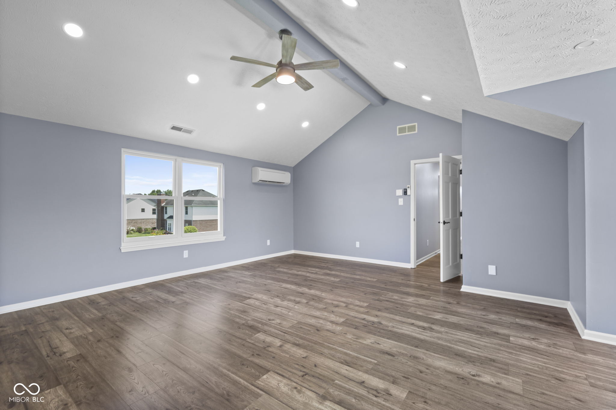 7975 Meadow Bend Circle
