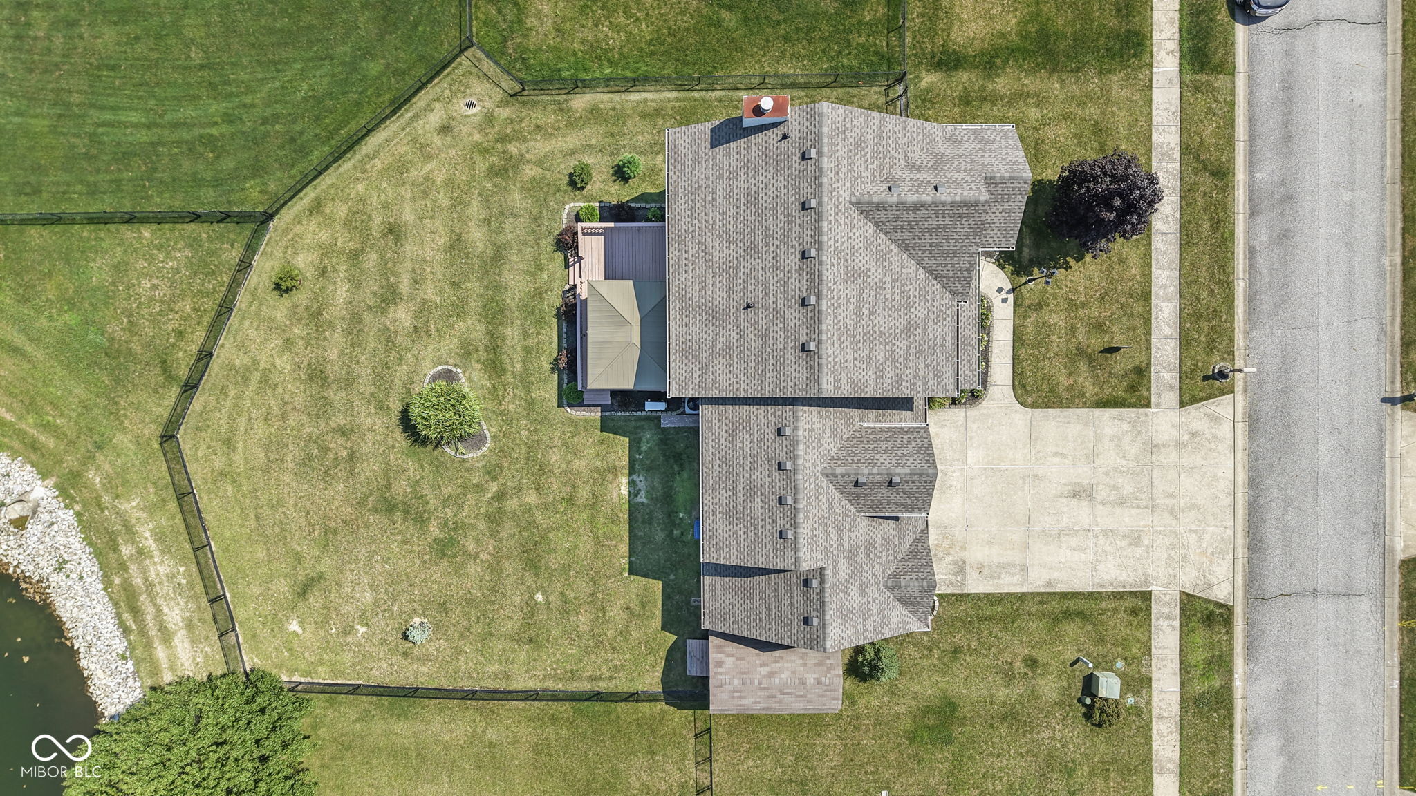 7975 Meadow Bend Circle