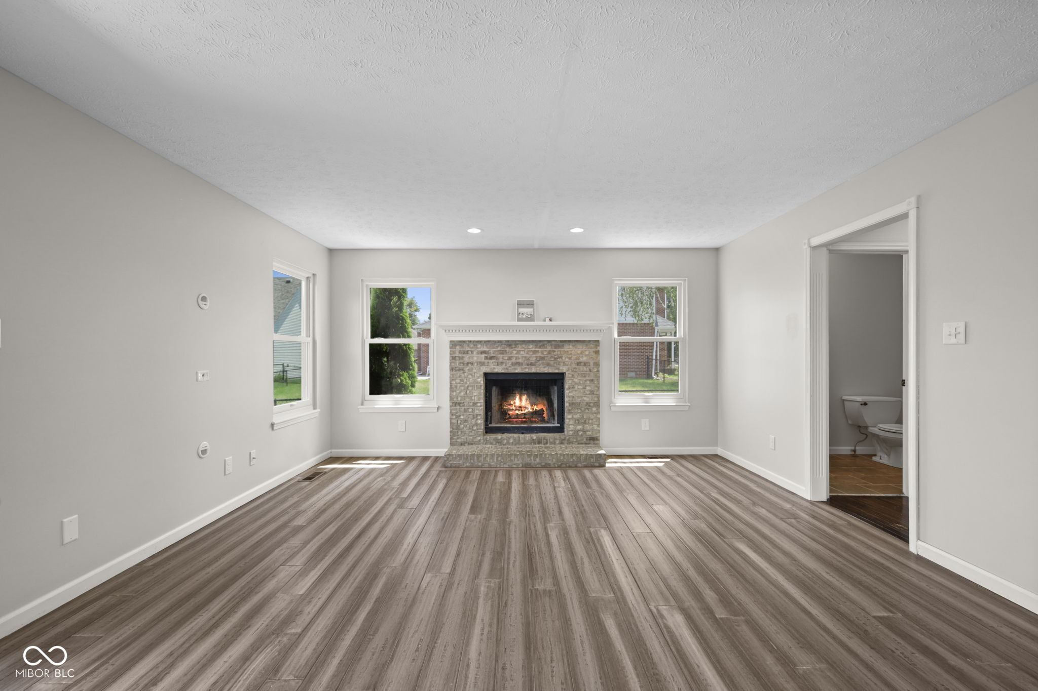 7975 Meadow Bend Circle