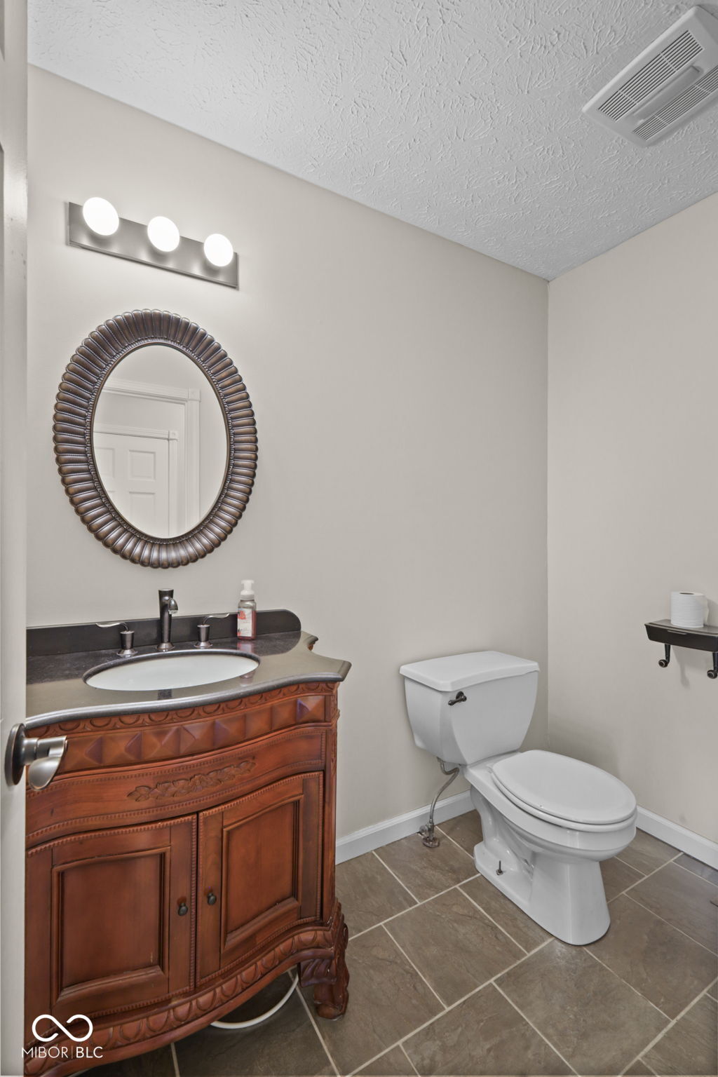 7975 Meadow Bend Circle